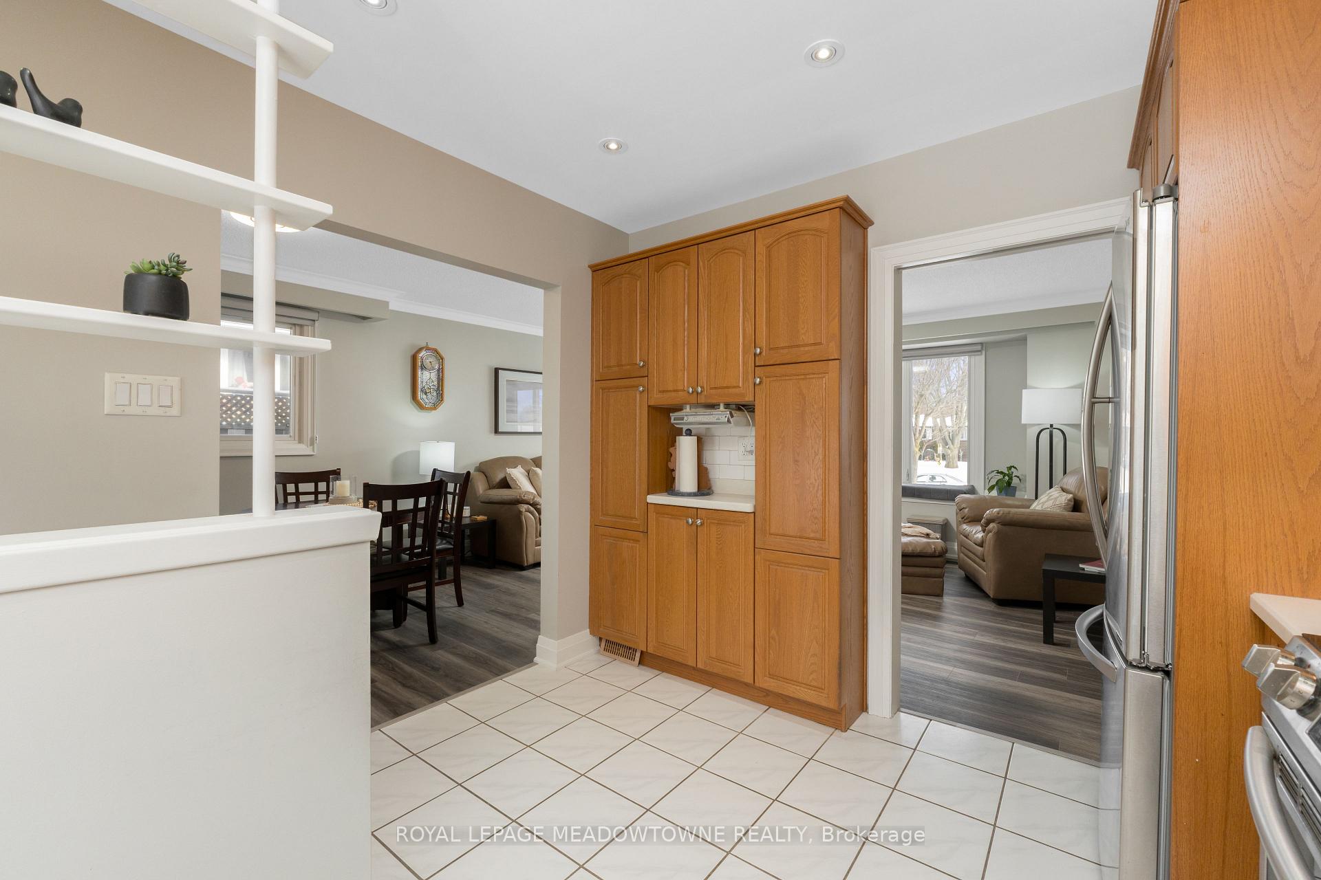 Photo 14 of 237 Elizabeth Street S, Brampton, Brampton South — HOMEH