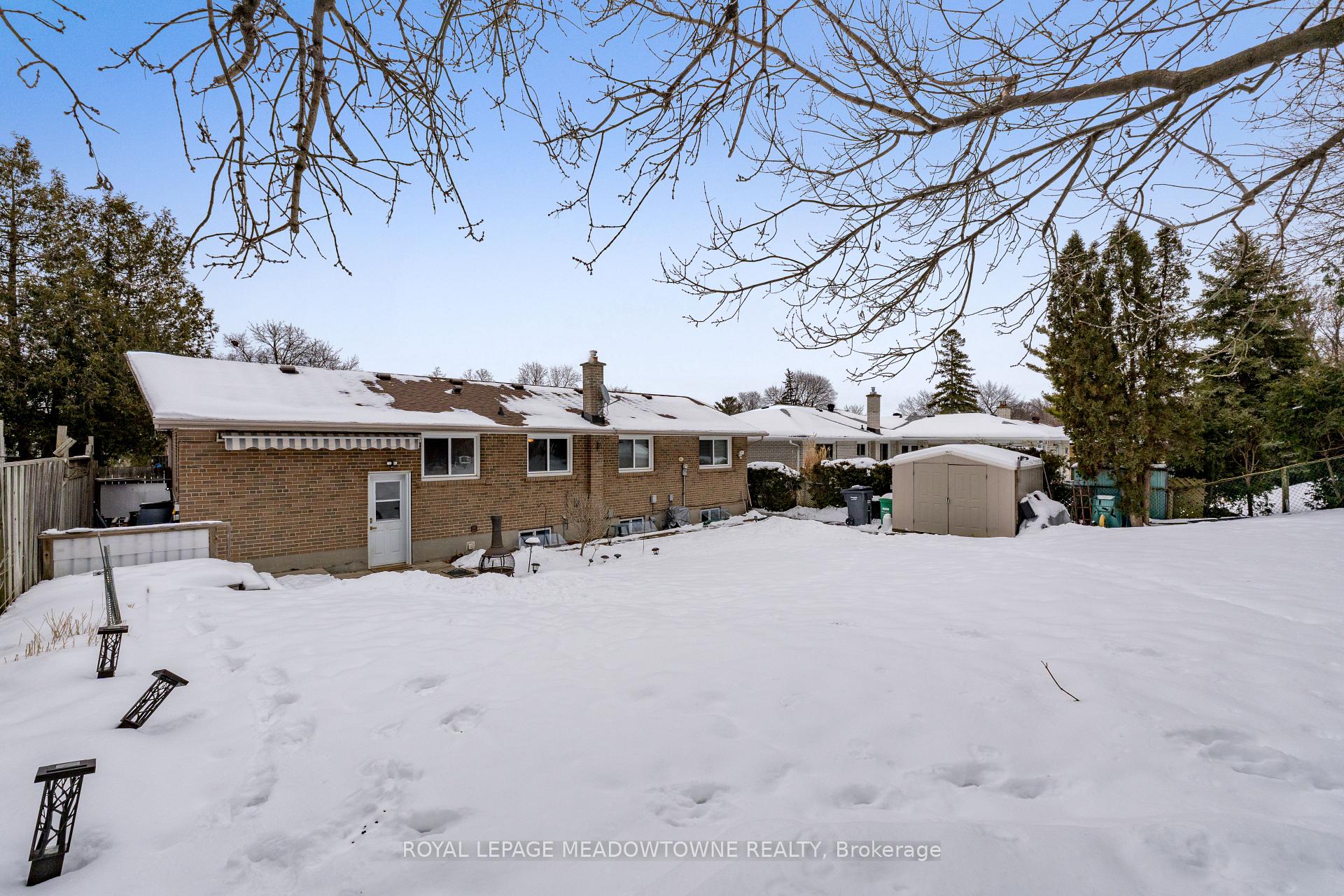 Photo 32 of 237 Elizabeth Street S, Brampton, Brampton South — HOMEH
