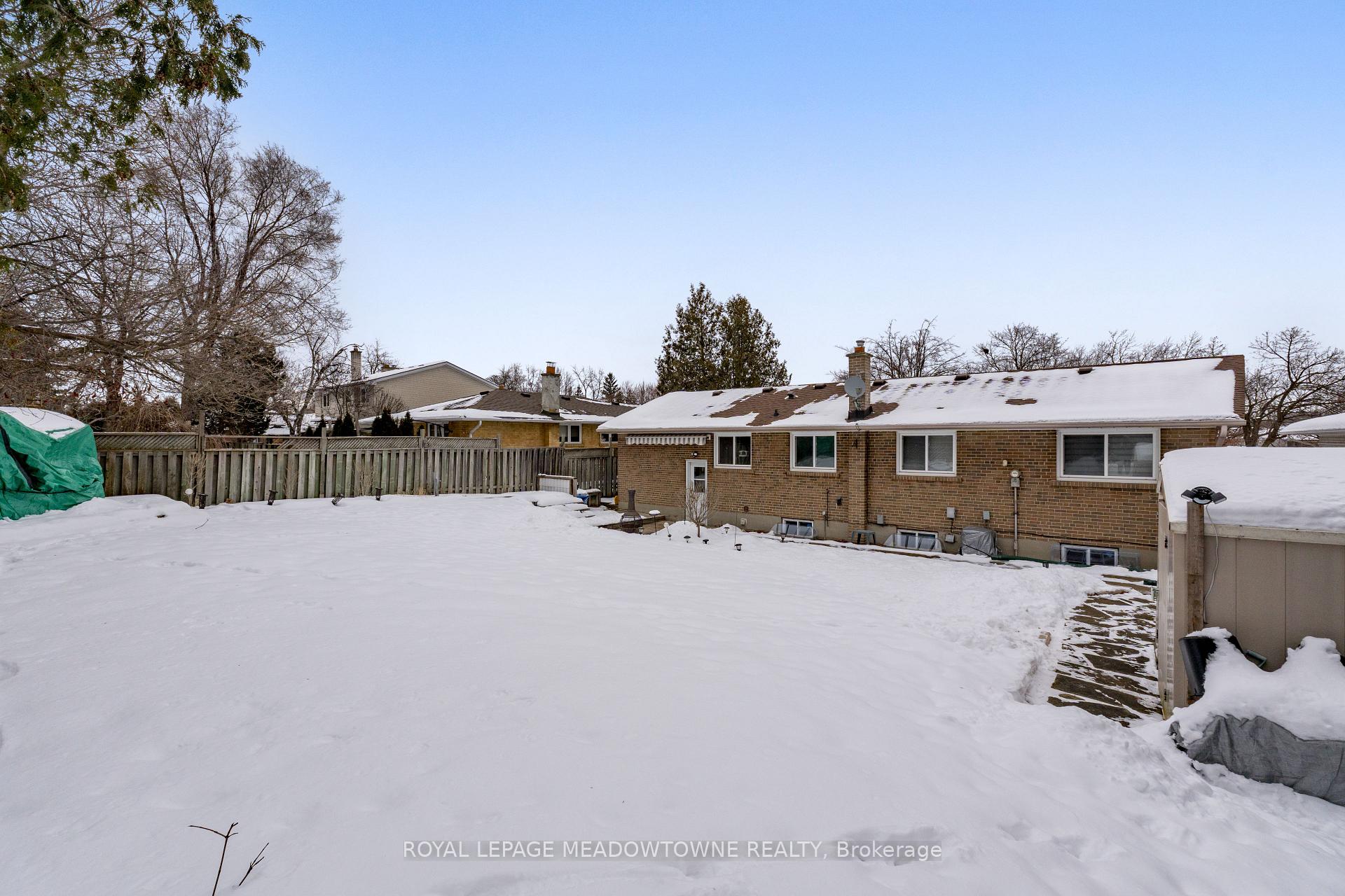 Photo 33 of 237 Elizabeth Street S, Brampton, Brampton South — HOMEH