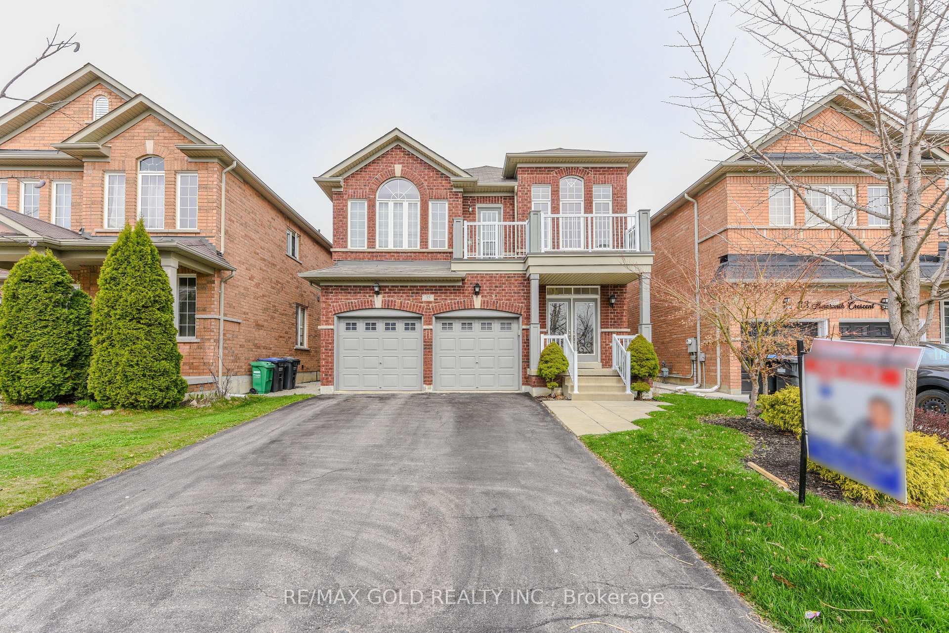 Front of 35 Amaranth Crescent