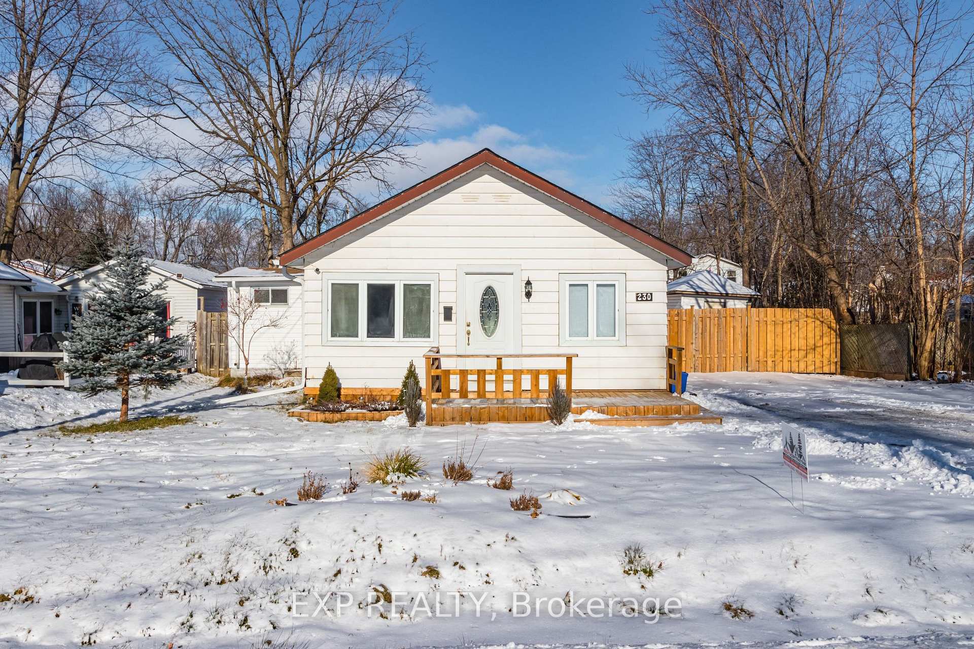 Photo 6 of 230 Pine Beach Drive, Georgina, Keswick South — HOMEH