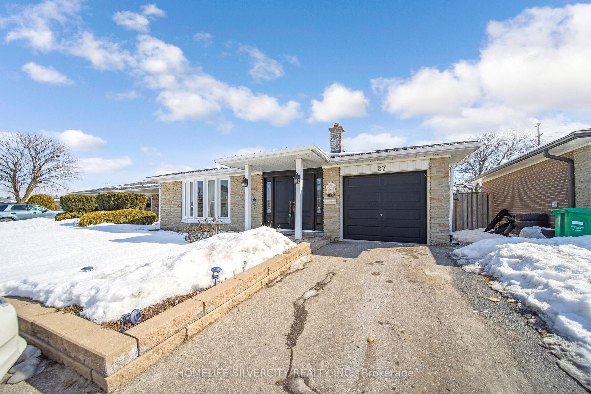 Front of 27 Caldwell Crescent