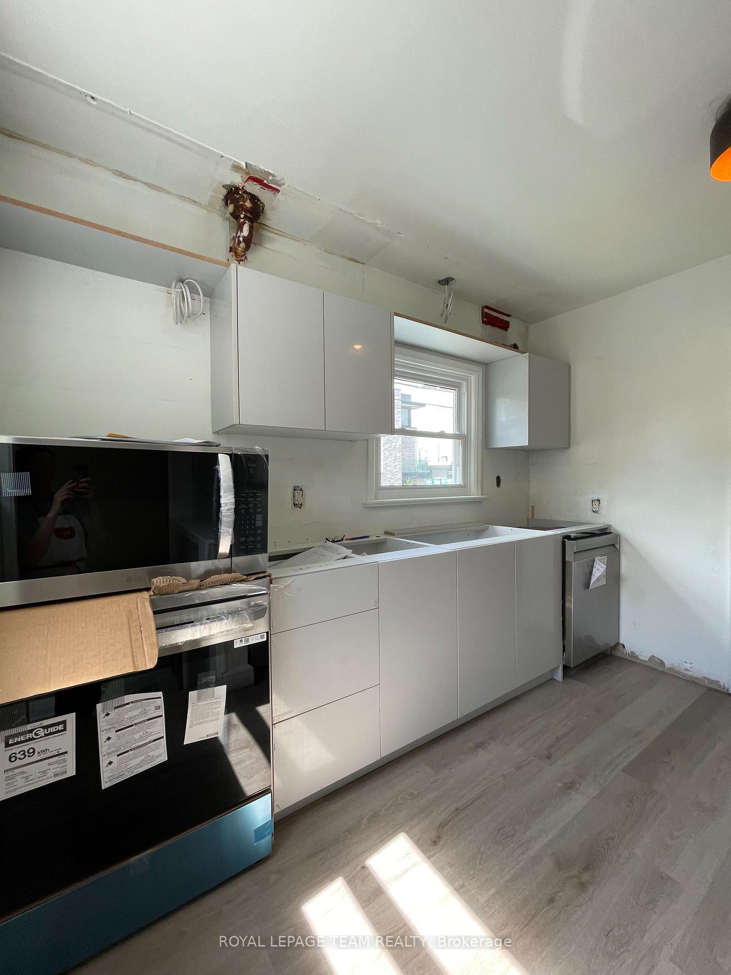 Photo 10 of 355 Berkley Avenue, Ottawa, Westboro West — HOMEH