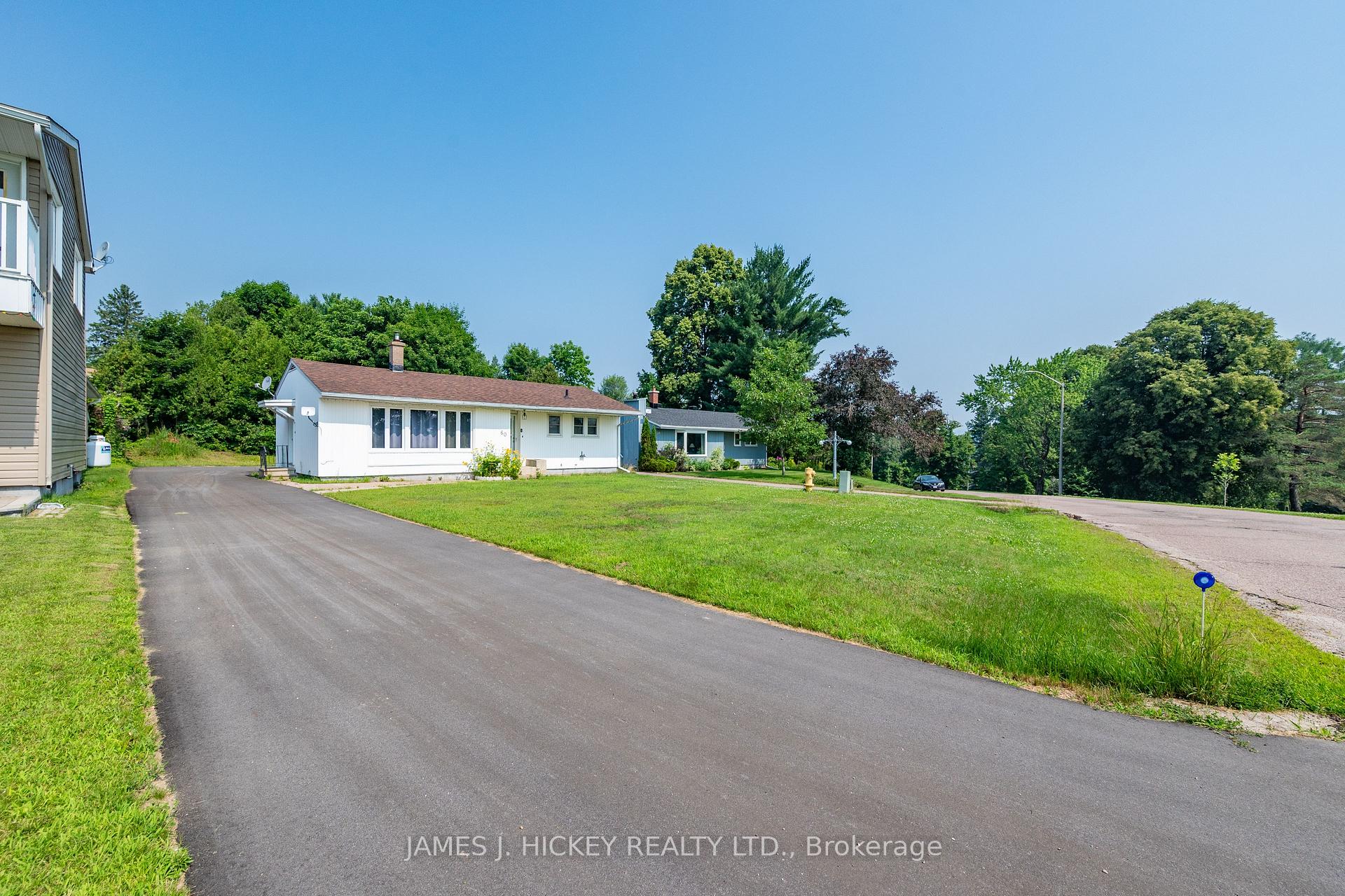 Photo 1 of 60 Laurier Avenue, Deep River, Deep River — HOMEH