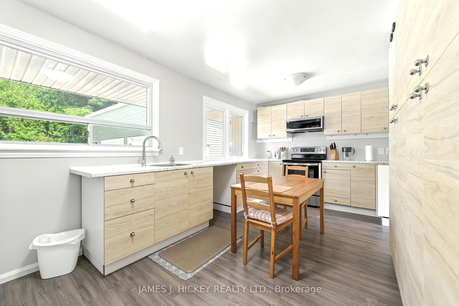 Photo 3 of 60 Laurier Avenue, Deep River, Deep River — HOMEH