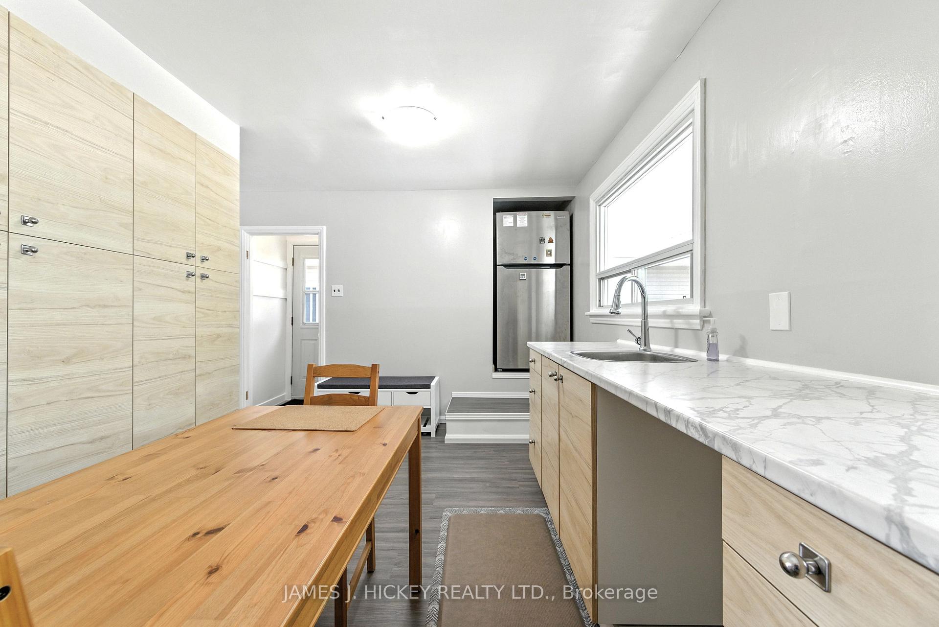 Photo 6 of 60 Laurier Avenue, Deep River, Deep River — HOMEH