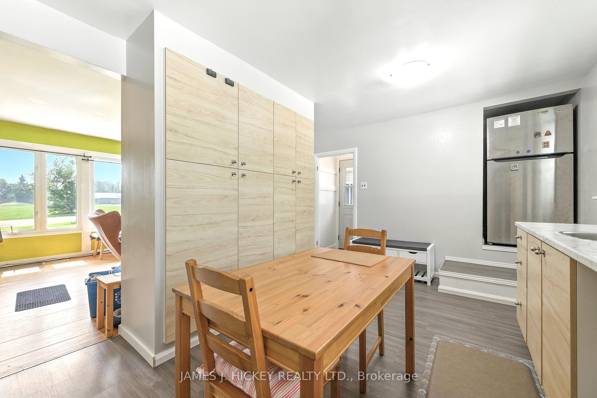 Photo 4 of 60 Laurier Avenue, Deep River, Deep River — HOMEH