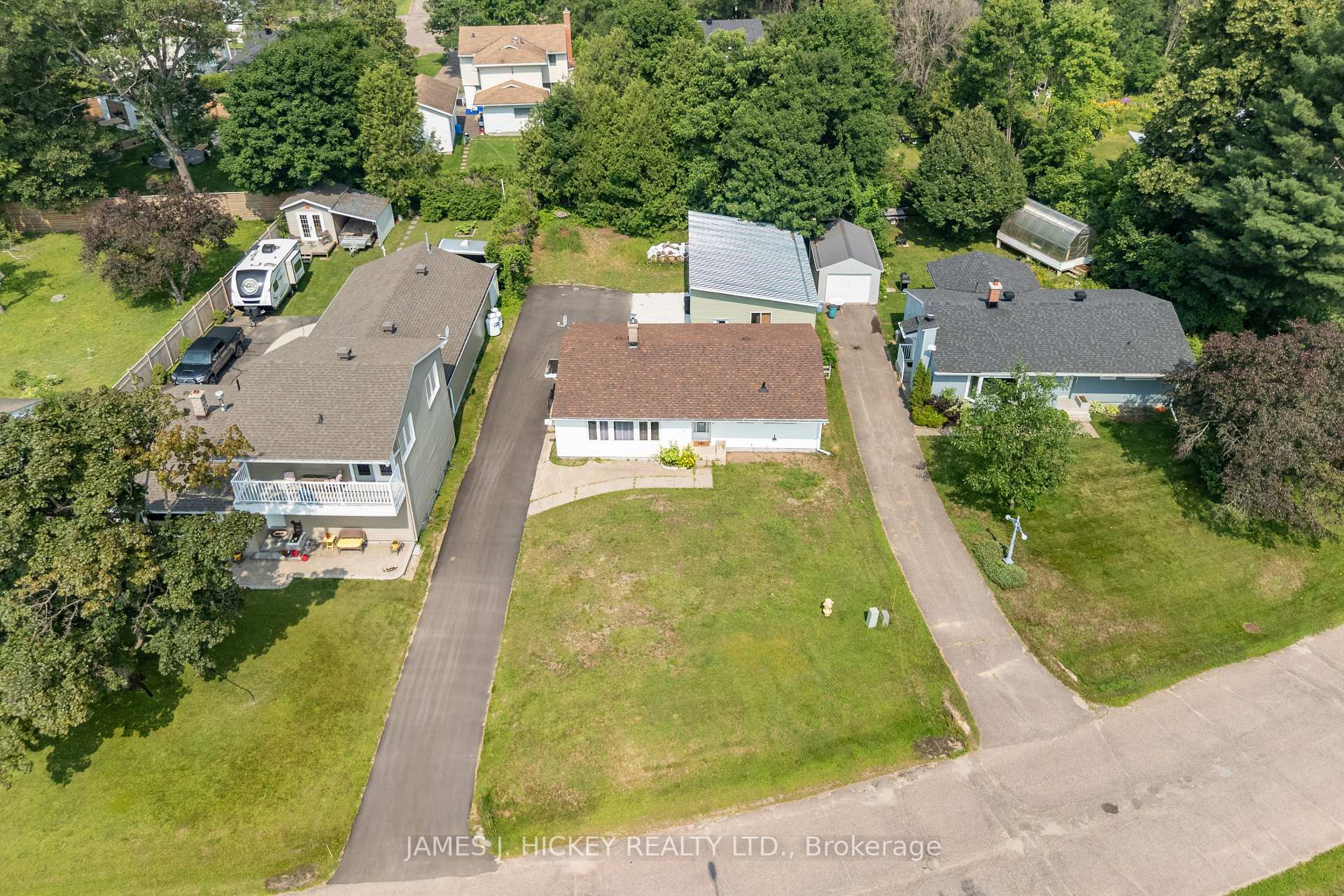 Photo 25 of 60 Laurier Avenue, Deep River, Deep River — HOMEH