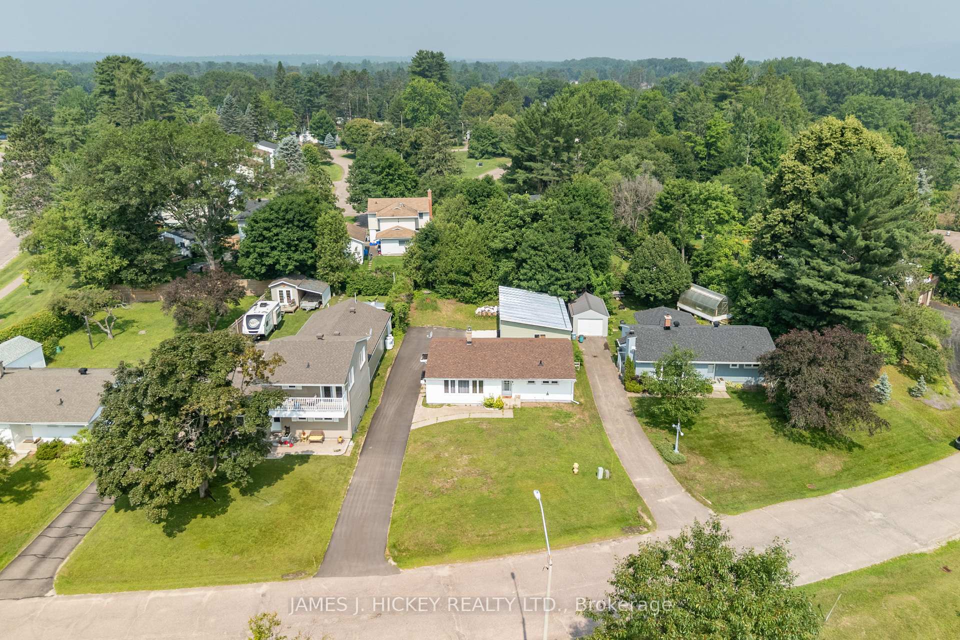 Photo 23 of 60 Laurier Avenue, Deep River, Deep River — HOMEH