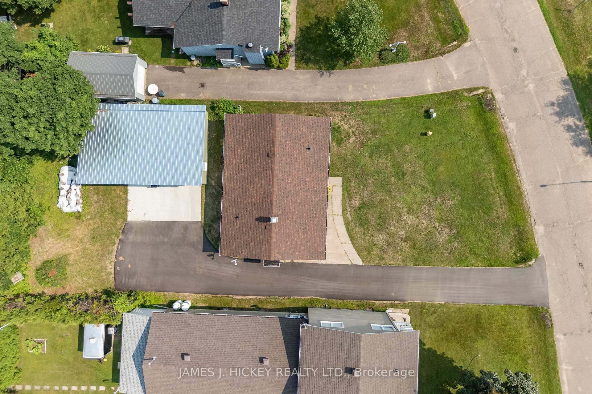 Photo 28 of 60 Laurier Avenue, Deep River, Deep River — HOMEH