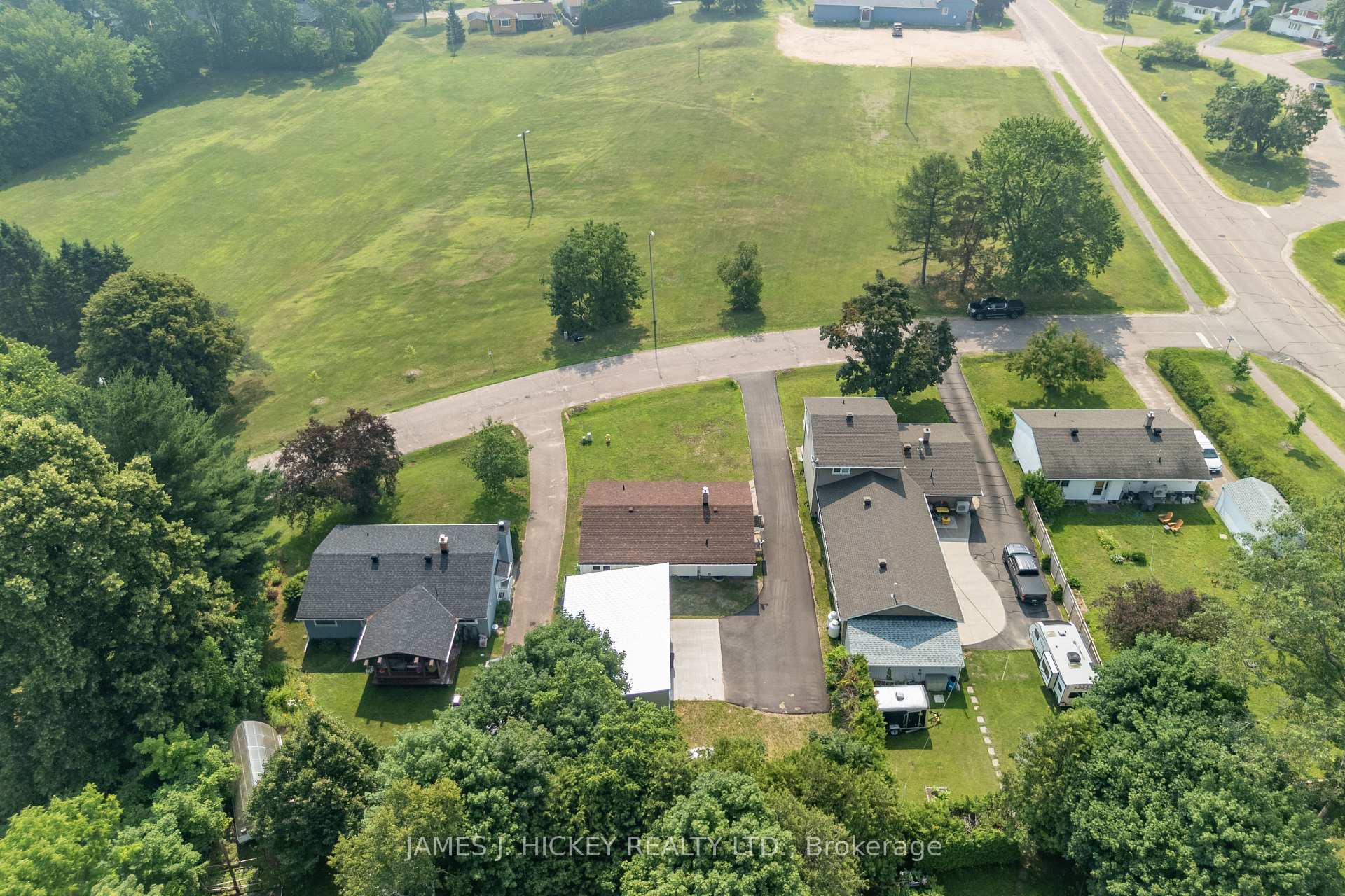 Photo 31 of 60 Laurier Avenue, Deep River, Deep River — HOMEH