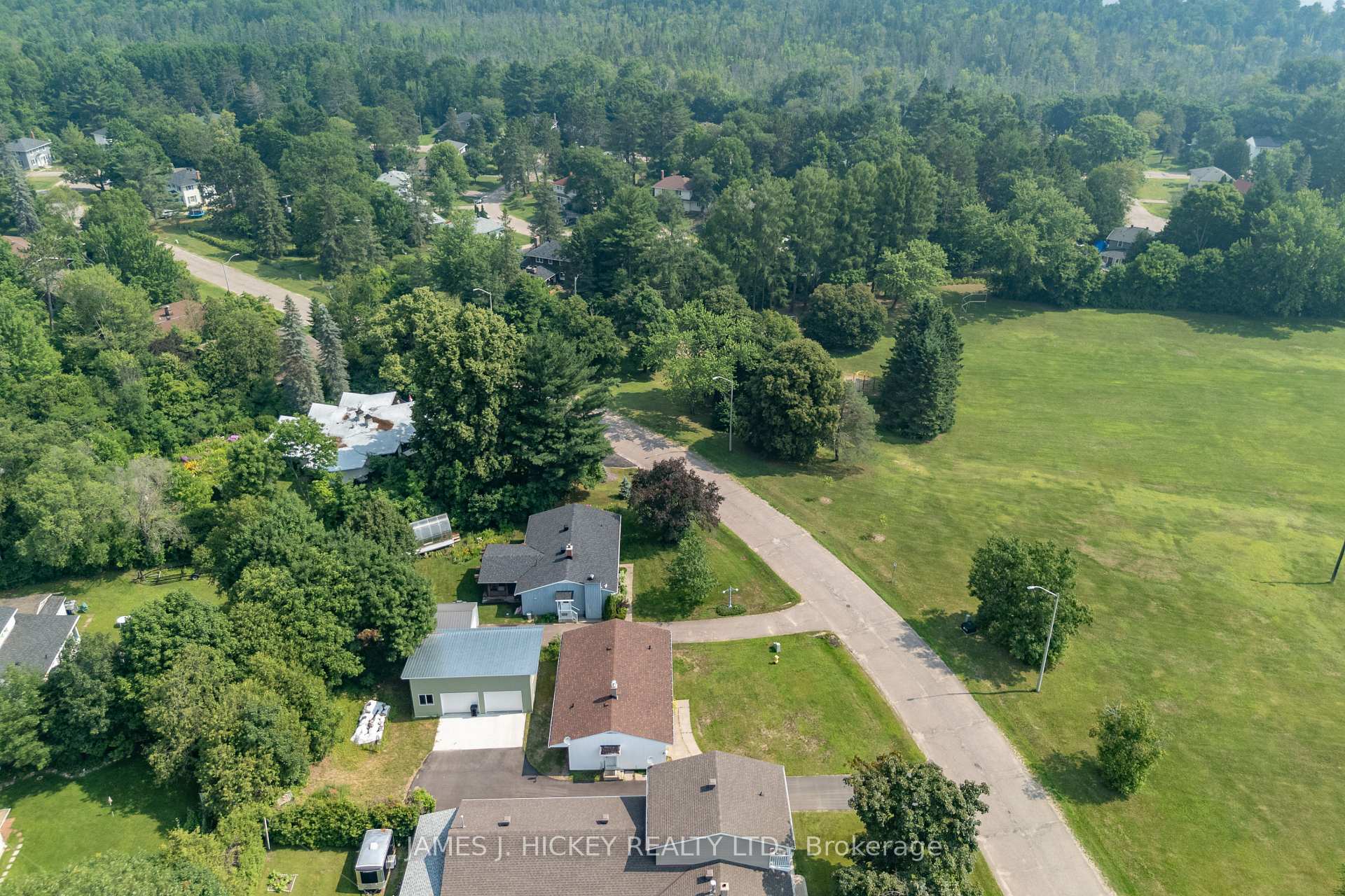 Photo 32 of 60 Laurier Avenue, Deep River, Deep River — HOMEH