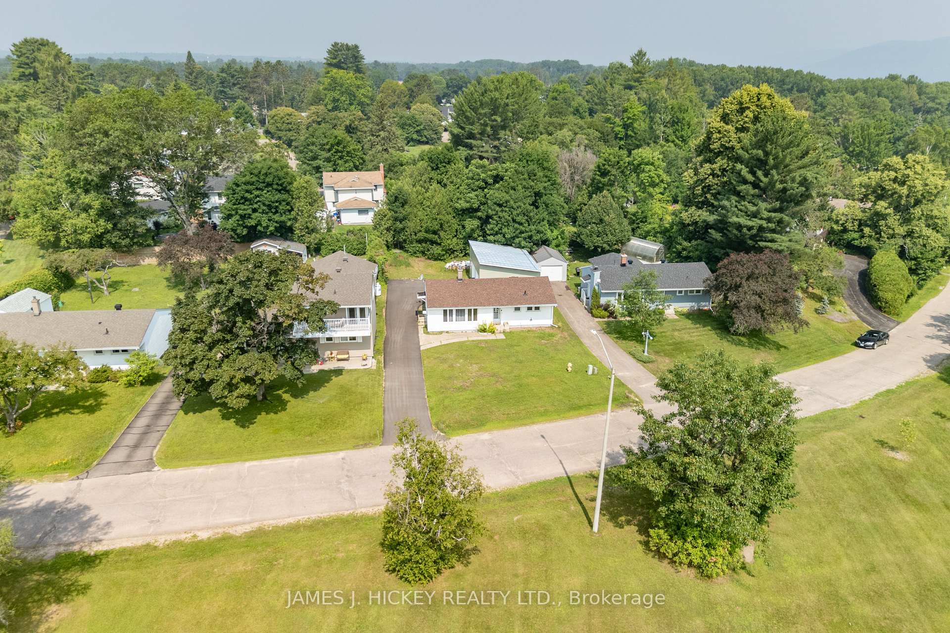 Photo 29 of 60 Laurier Avenue, Deep River, Deep River — HOMEH