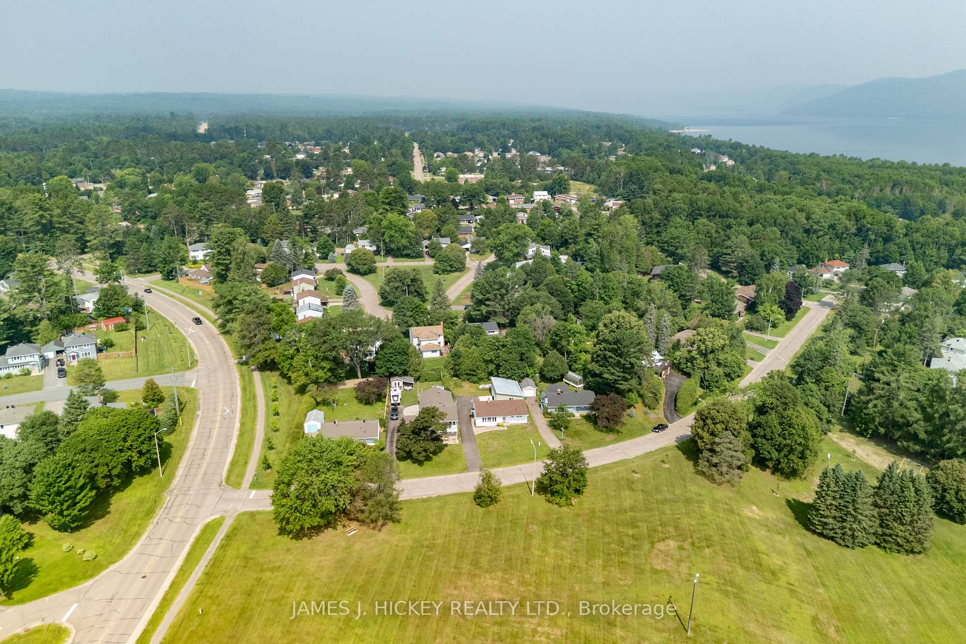 Photo 33 of 60 Laurier Avenue, Deep River, Deep River — HOMEH