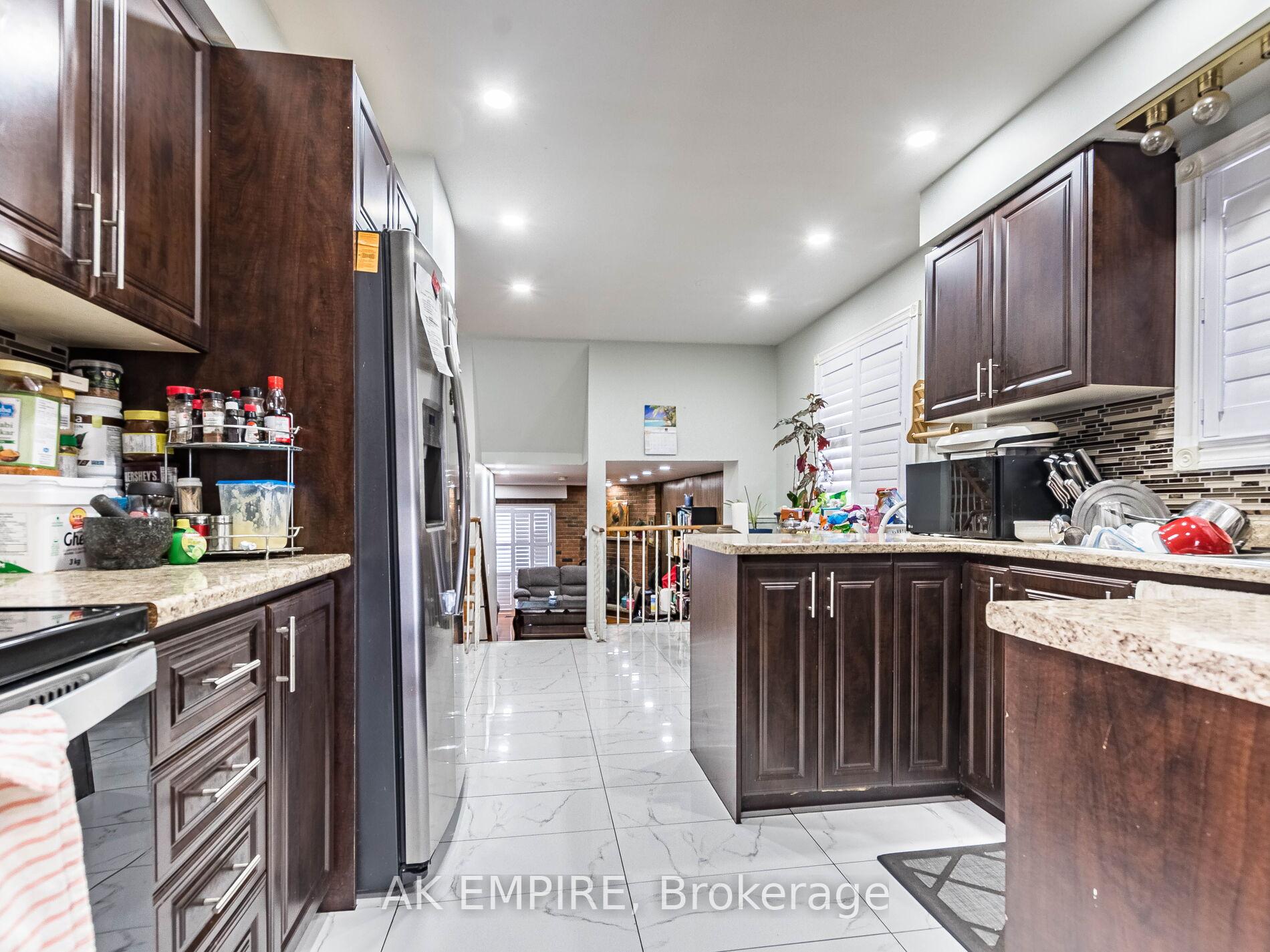 Photo 10 of 13 Foxacre Row, Brampton, Madoc — HOMEH