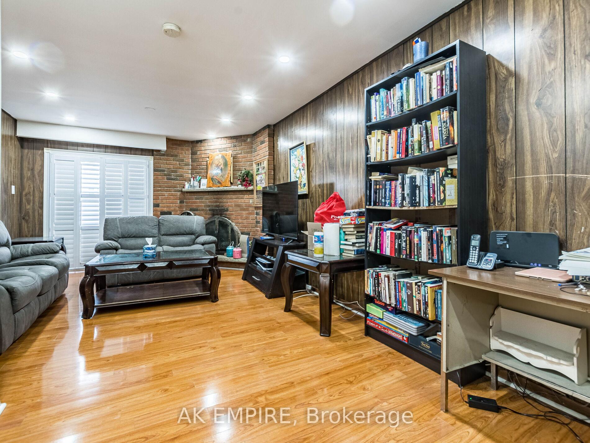 Photo 13 of 13 Foxacre Row, Brampton, Madoc — HOMEH