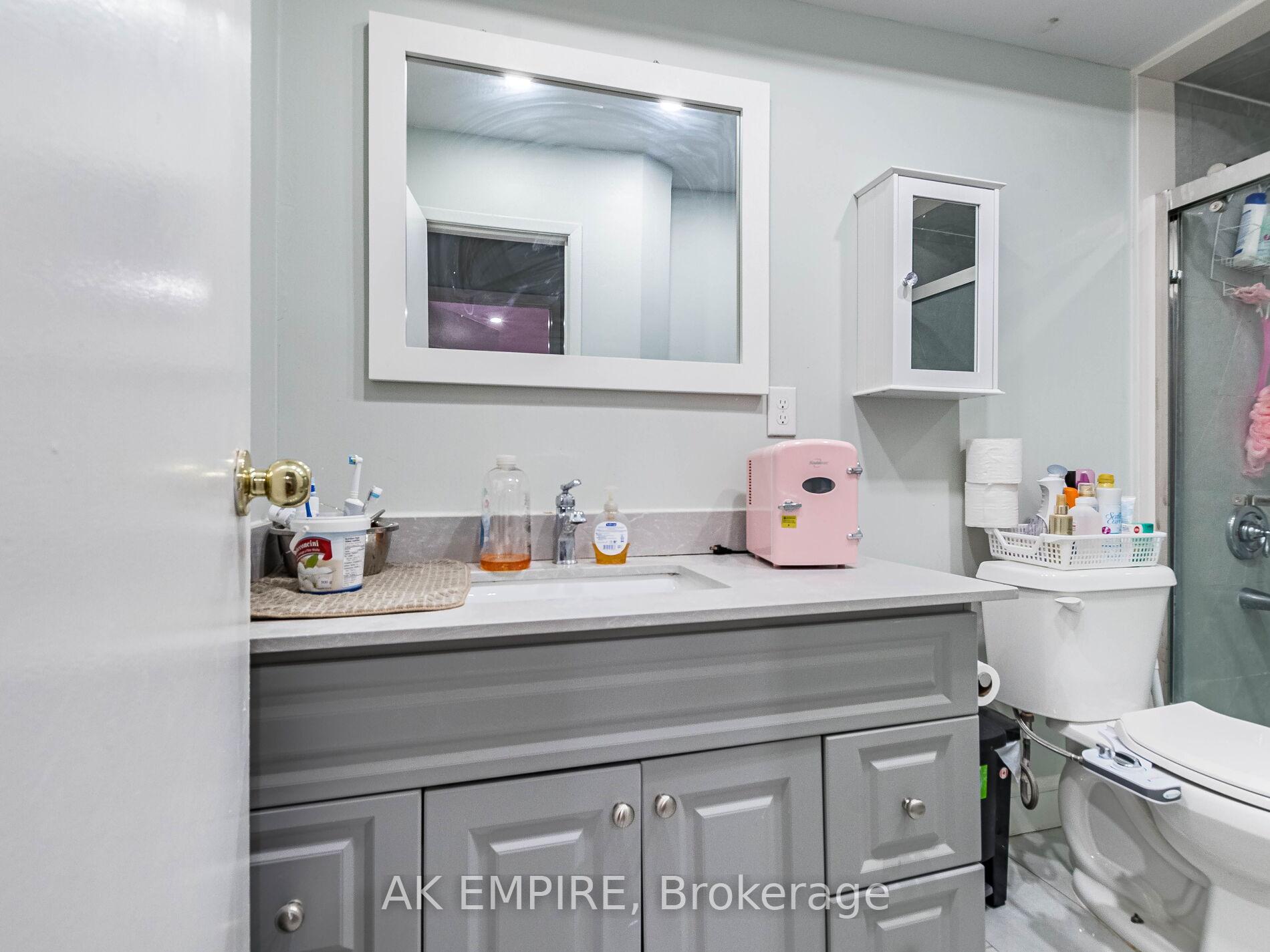 Photo 17 of 13 Foxacre Row, Brampton, Madoc — HOMEH