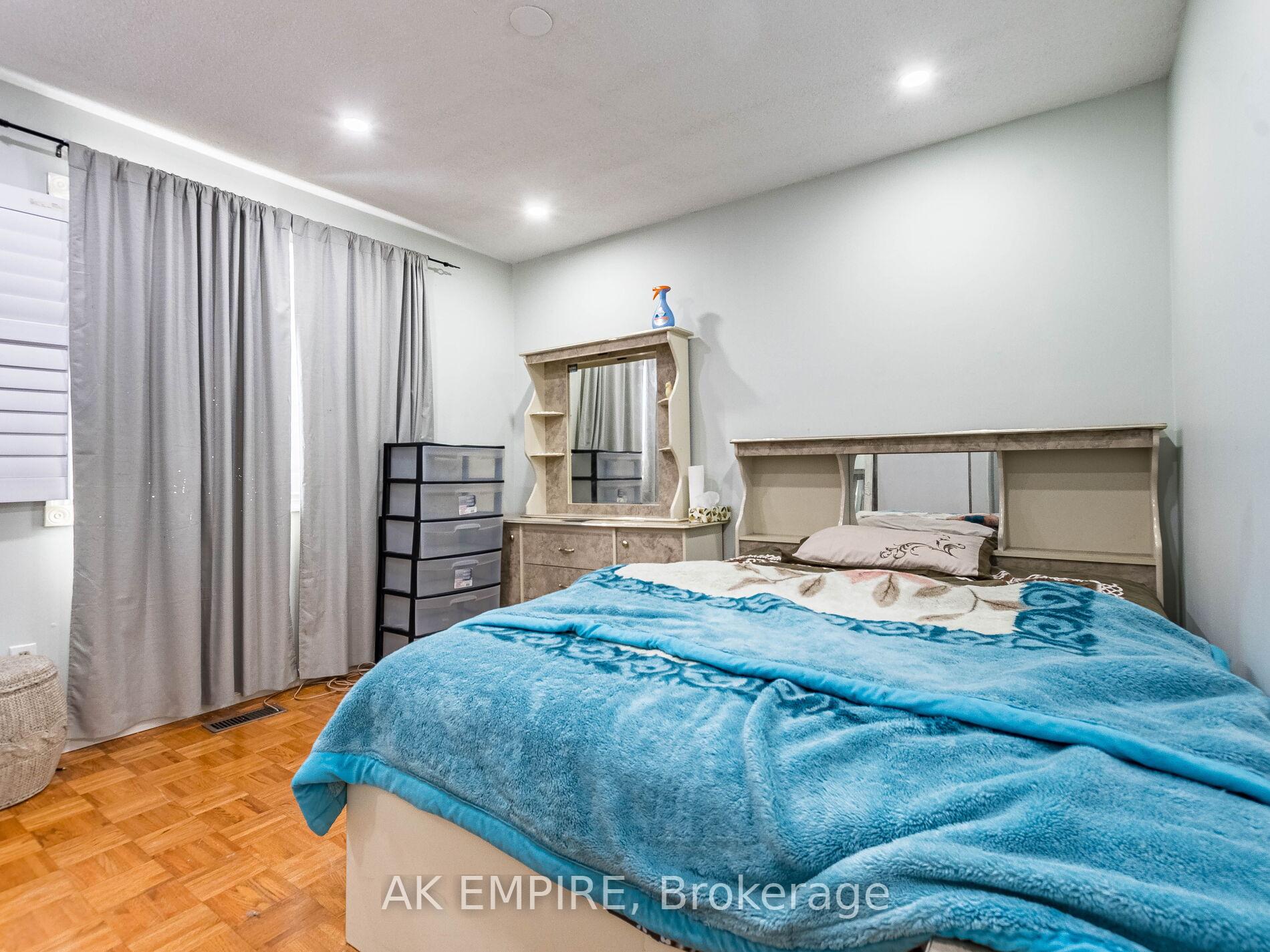 Photo 22 of 13 Foxacre Row, Brampton, Madoc — HOMEH