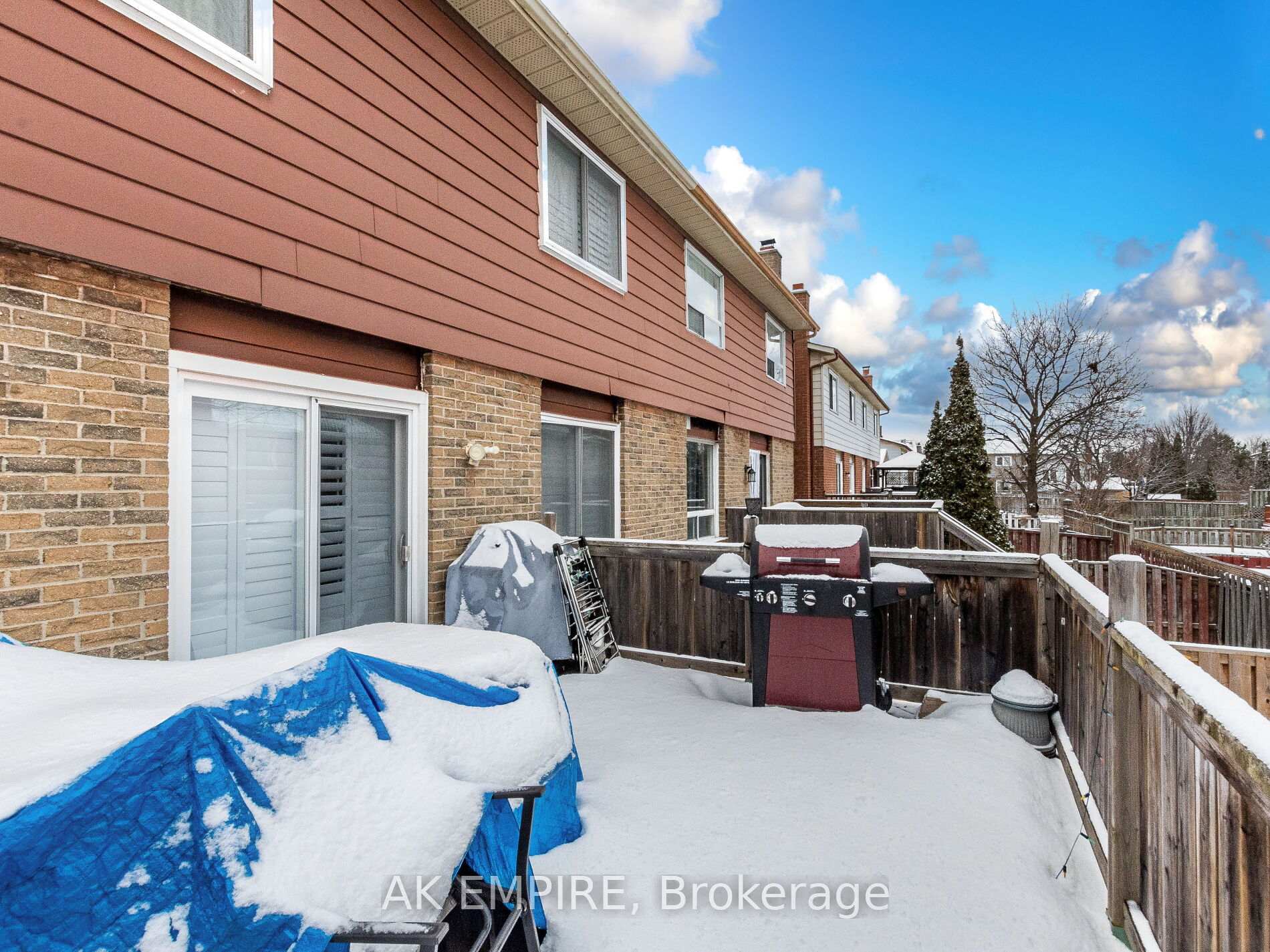 Photo 40 of 13 Foxacre Row, Brampton, Madoc — HOMEH