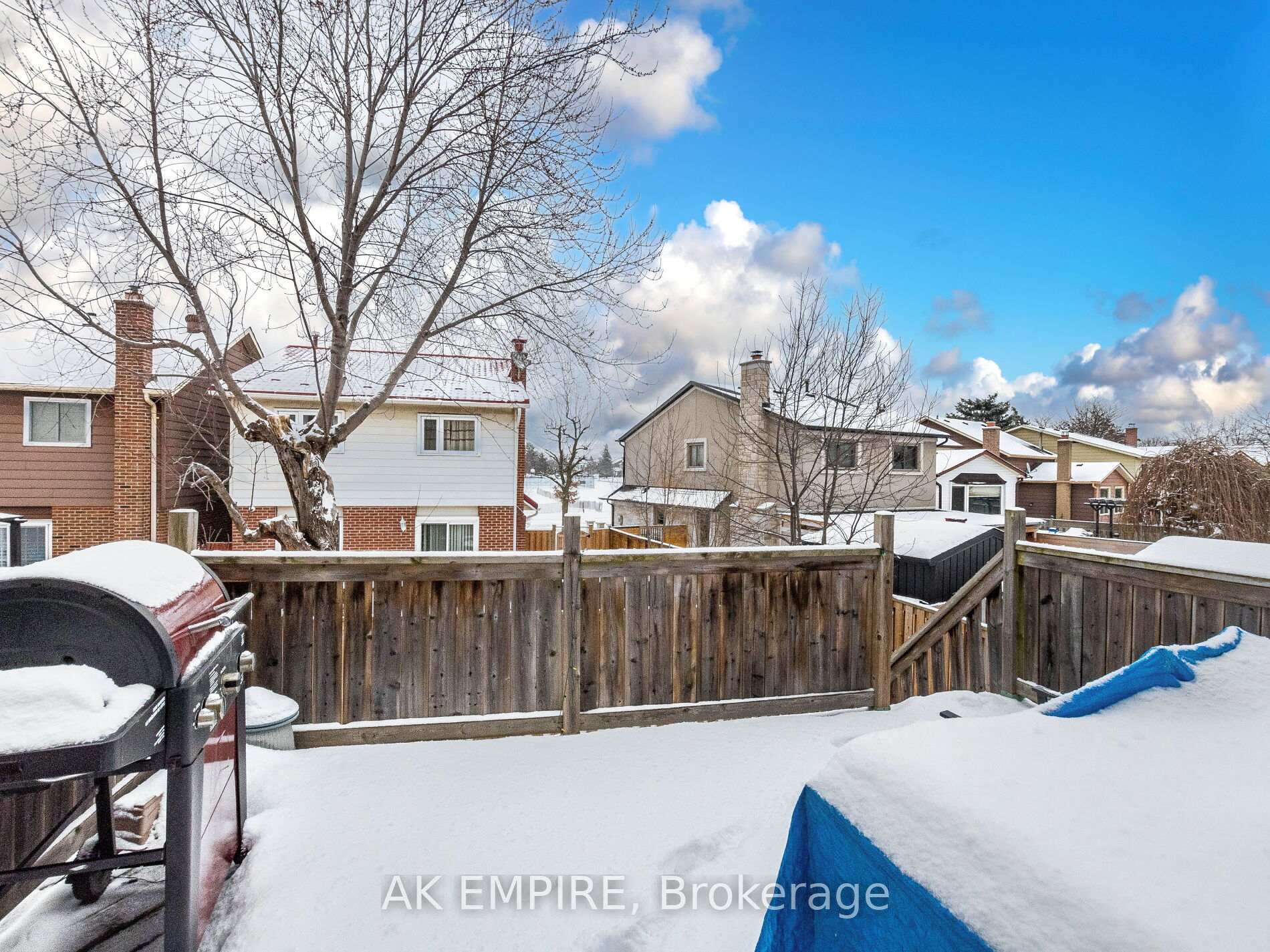 Photo 41 of 13 Foxacre Row, Brampton, Madoc — HOMEH