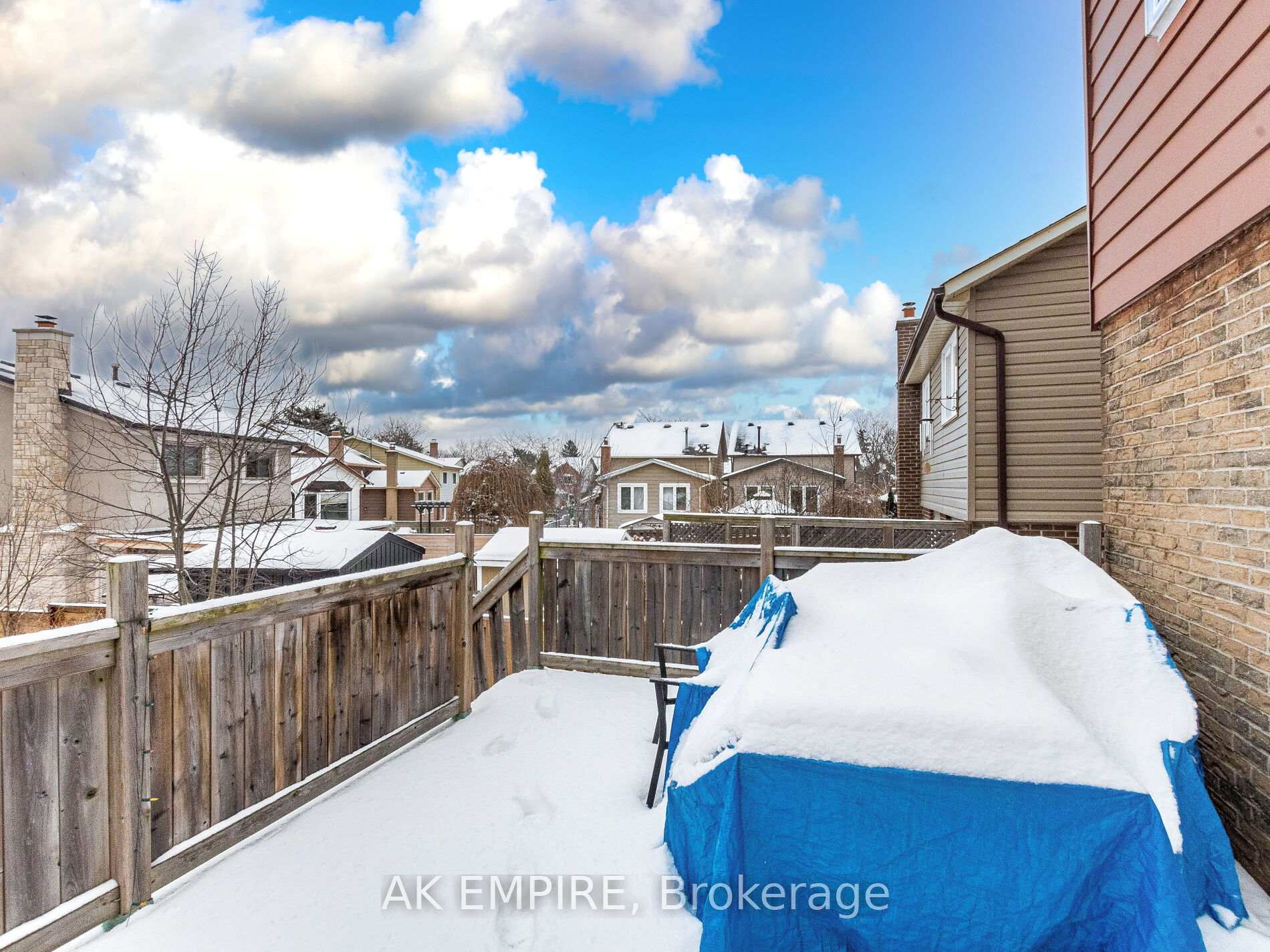 Photo 42 of 13 Foxacre Row, Brampton, Madoc — HOMEH