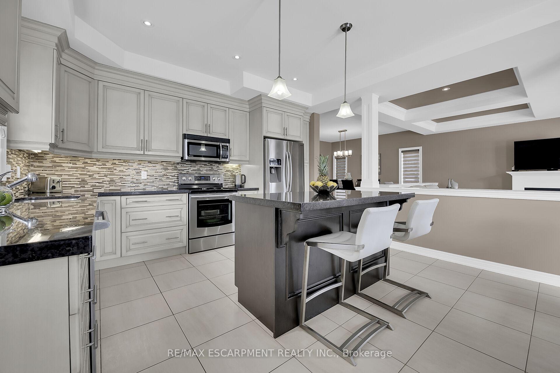 Photo 8 of 186 Millen Road, Hamilton, Stoney Creek — HOMEH