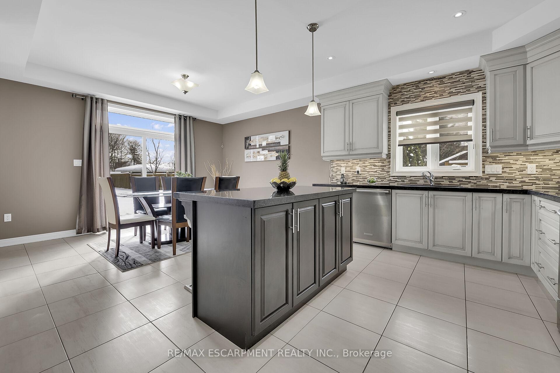 Photo 10 of 186 Millen Road, Hamilton, Stoney Creek — HOMEH