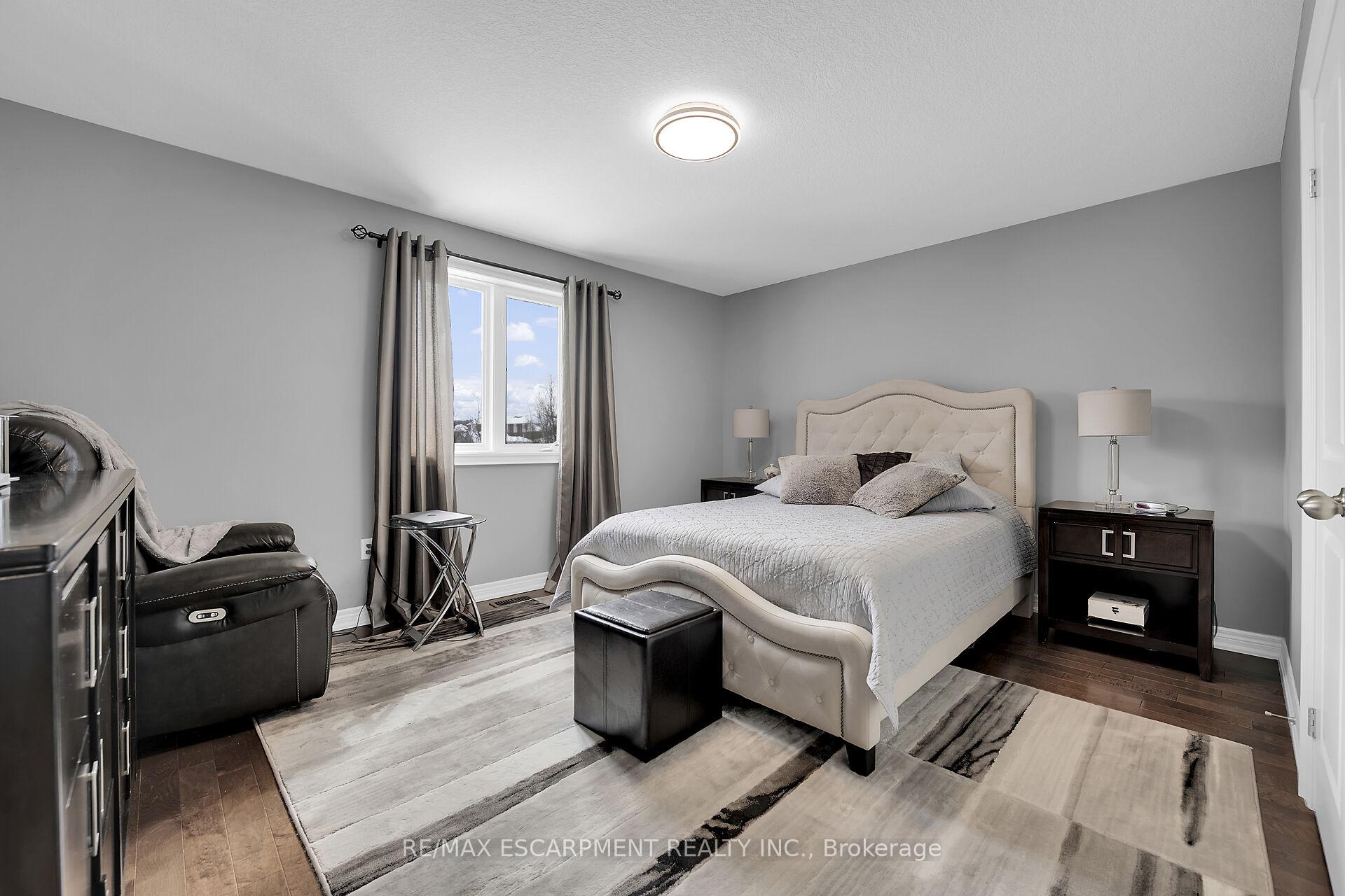 Photo 34 of 186 Millen Road, Hamilton, Stoney Creek — HOMEH