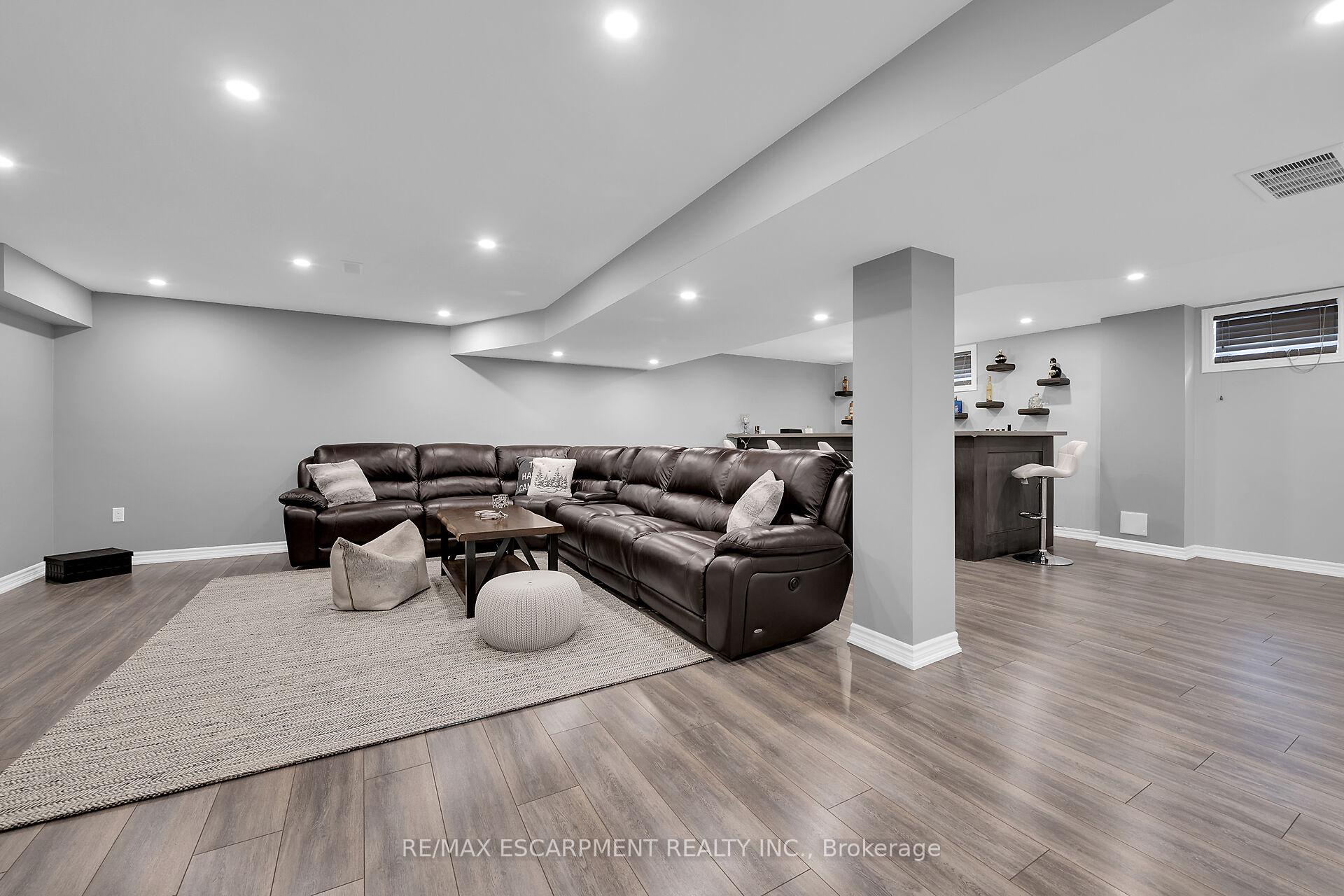 Photo 36 of 186 Millen Road, Hamilton, Stoney Creek — HOMEH