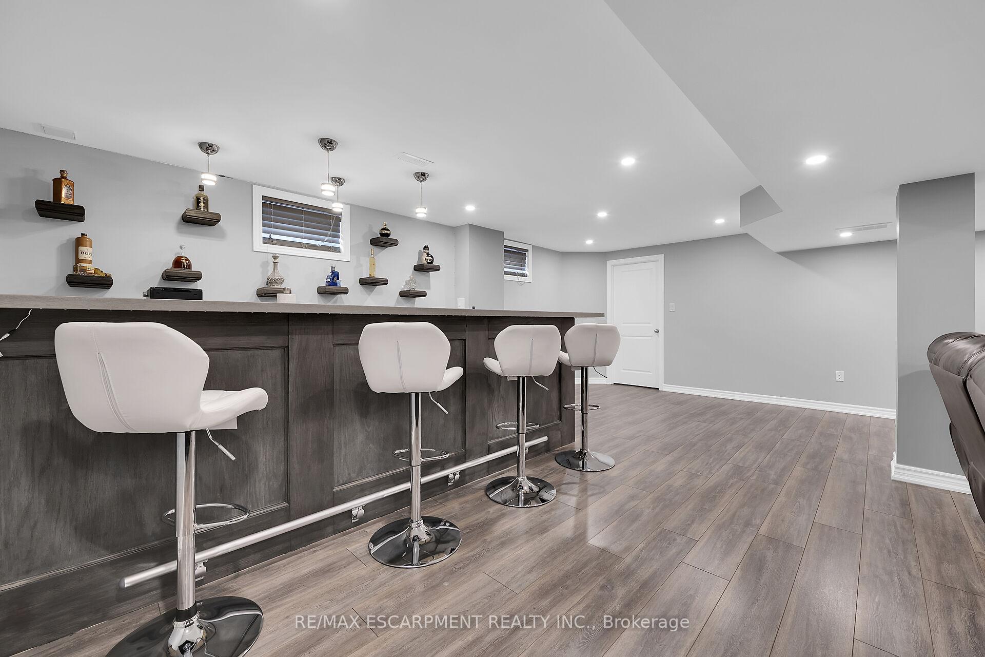Photo 40 of 186 Millen Road, Hamilton, Stoney Creek — HOMEH