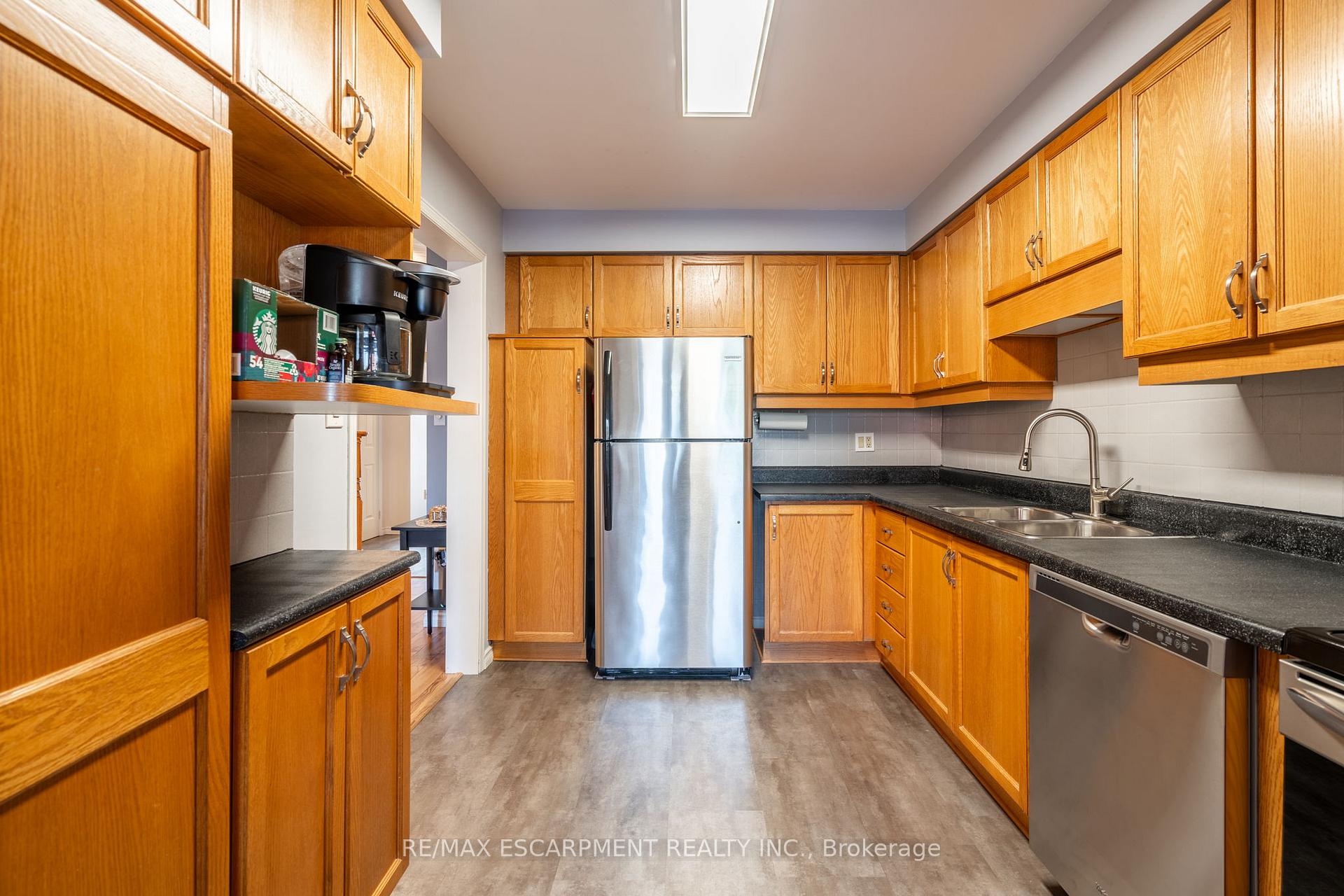 Photo 5 of 85 Royalvista Drive, Hamilton, Templemead — HOMEH