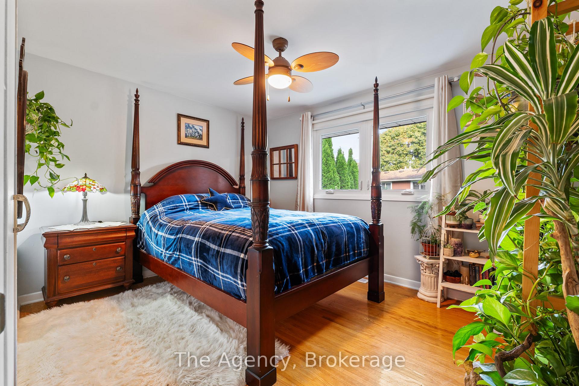 Photo 11 of 8 St Louis Place, St. Catharines, Lakeshore — HOMEH