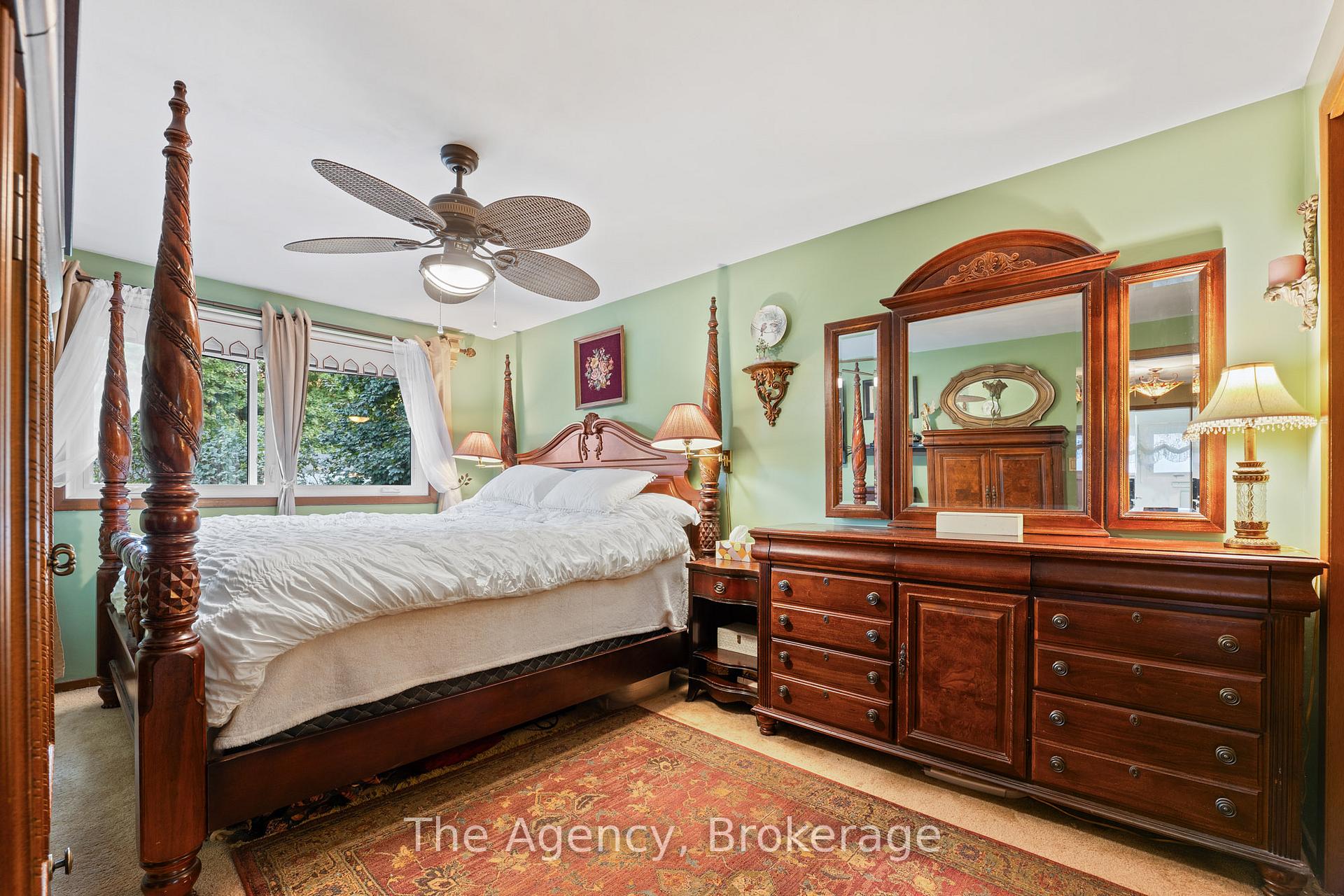 Photo 12 of 8 St Louis Place, St. Catharines, Lakeshore — HOMEH
