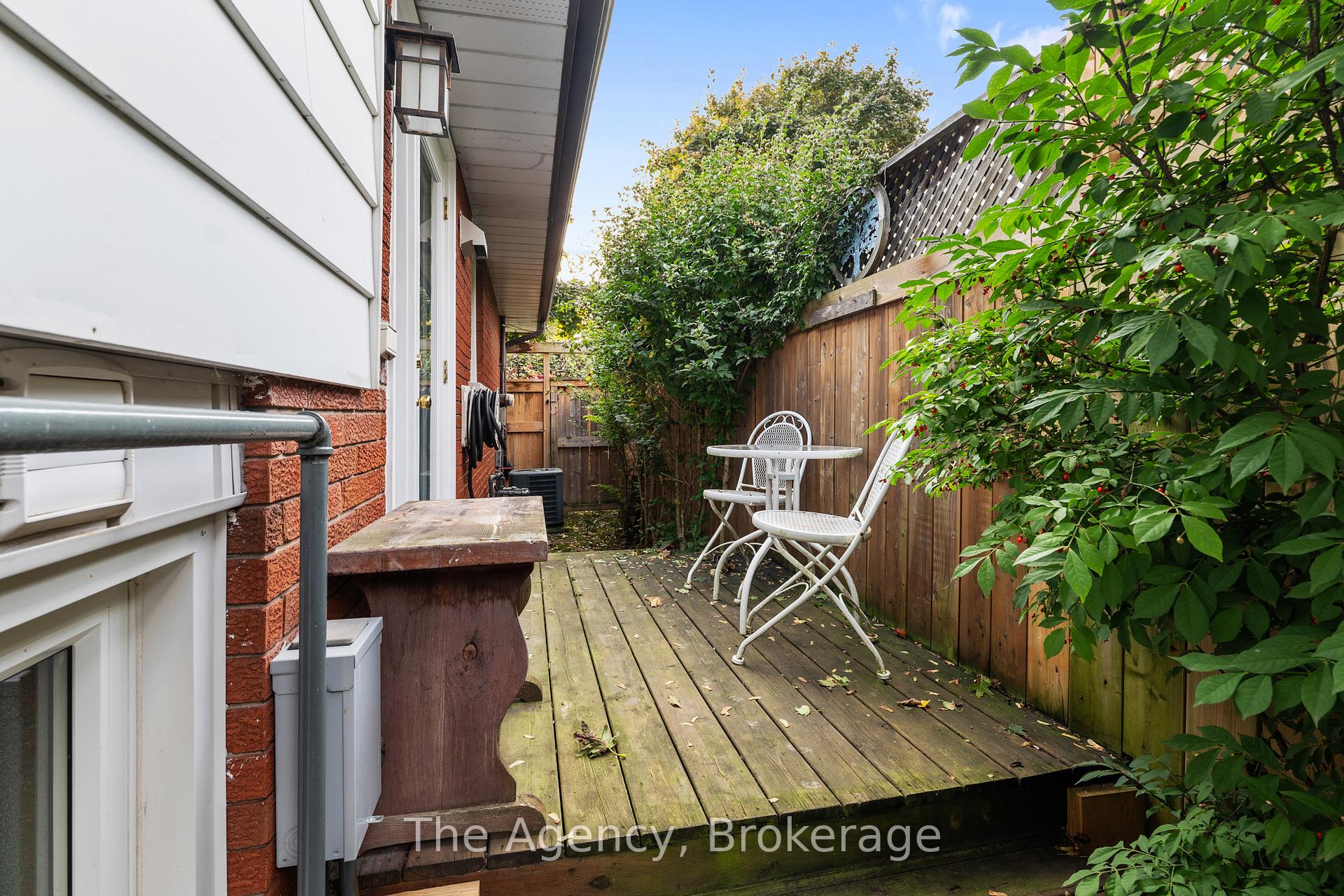 Photo 27 of 8 St Louis Place, St. Catharines, Lakeshore — HOMEH