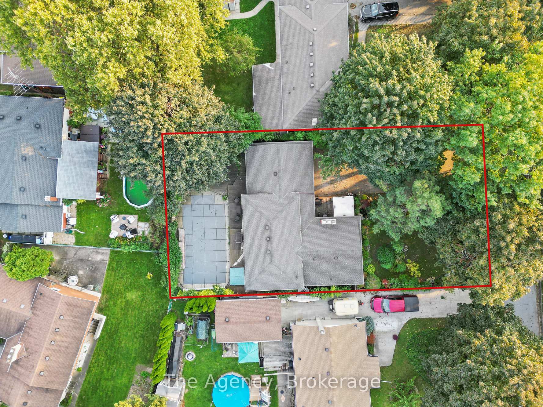 Photo 37 of 8 St Louis Place, St. Catharines, Lakeshore — HOMEH