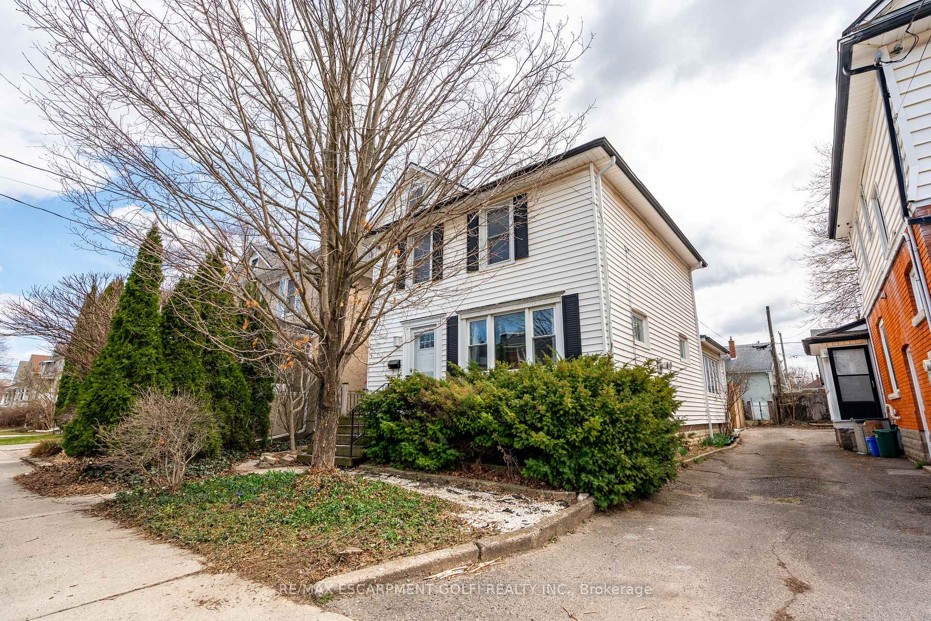Front of 42 Chaplin Avenue