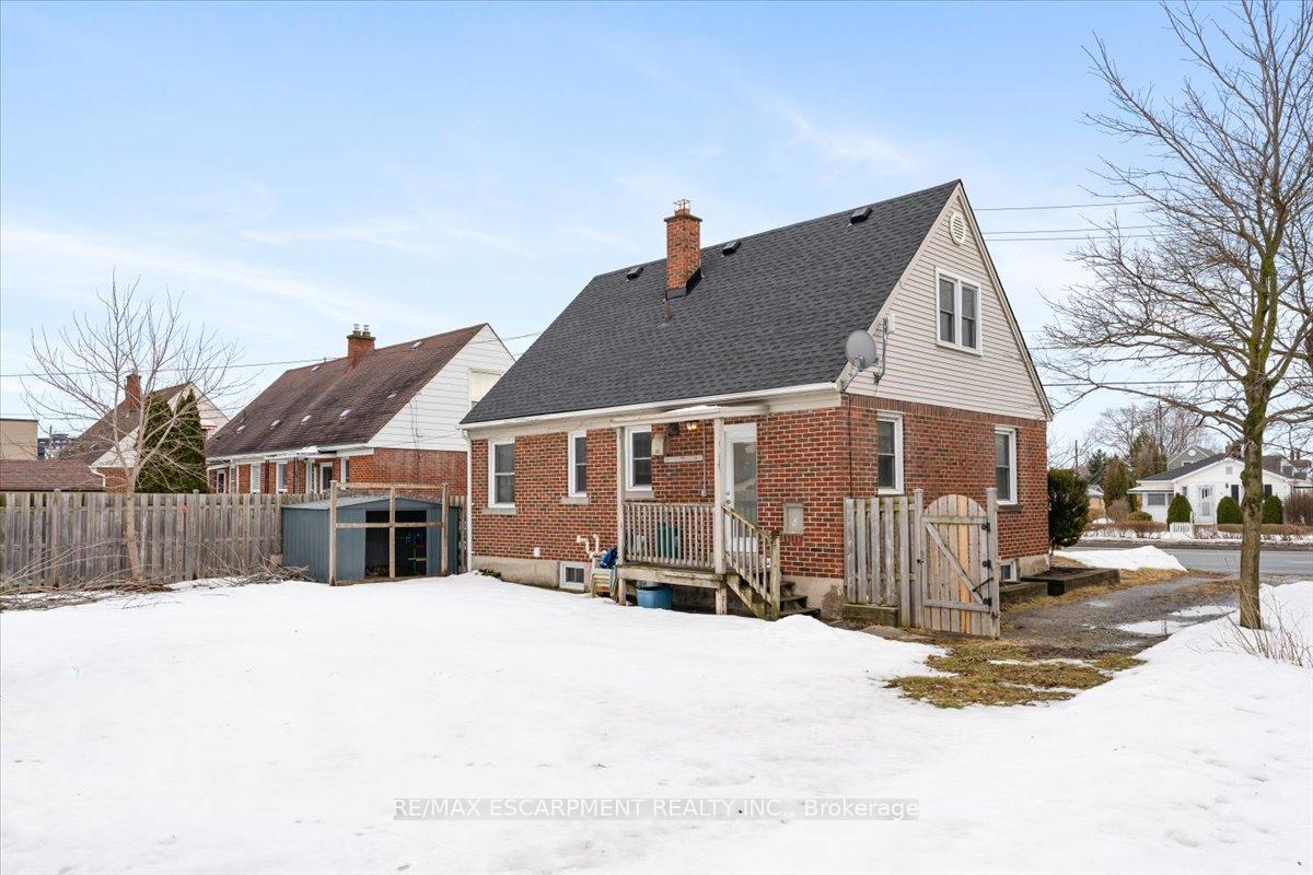 Photo 33 of 125 Westchester Crescent, St. Catharines, E. Chester — HOMEH