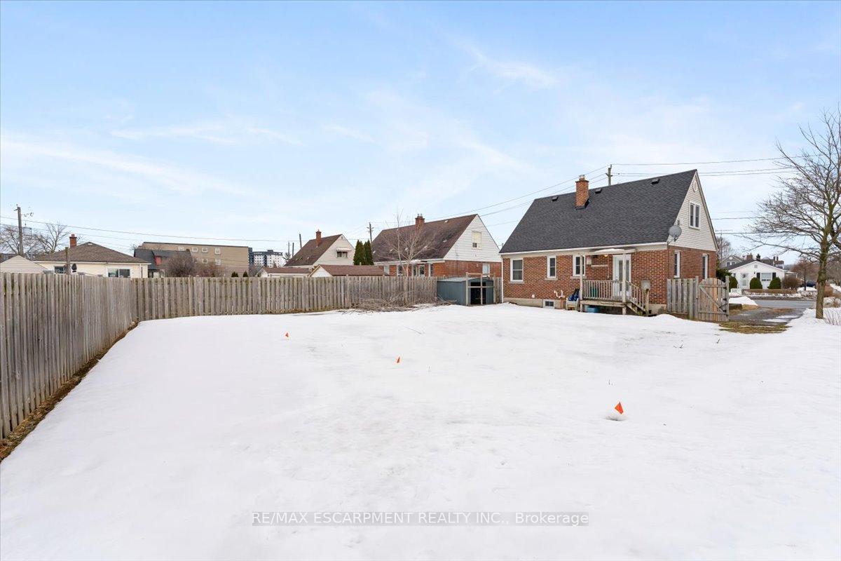 Photo 34 of 125 Westchester Crescent, St. Catharines, E. Chester — HOMEH
