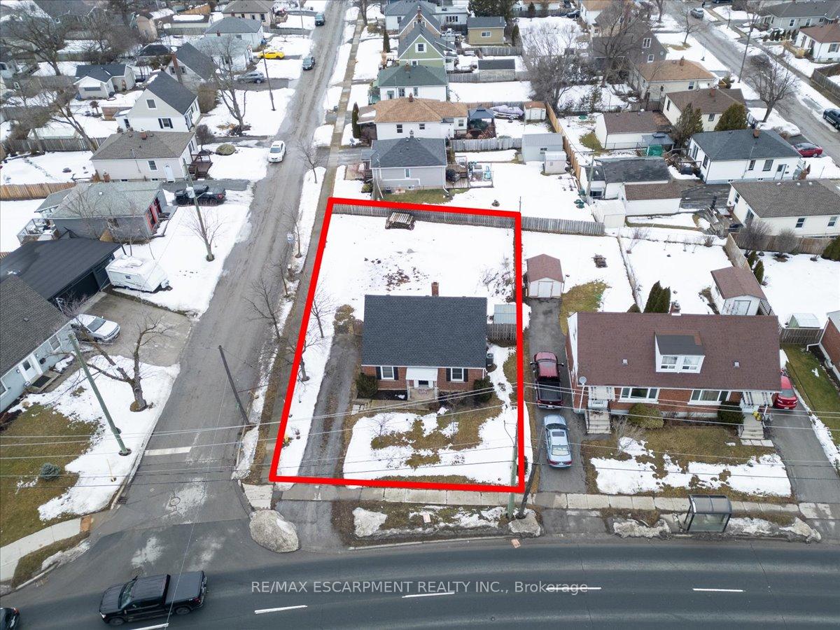 Photo 37 of 125 Westchester Crescent, St. Catharines, E. Chester — HOMEH