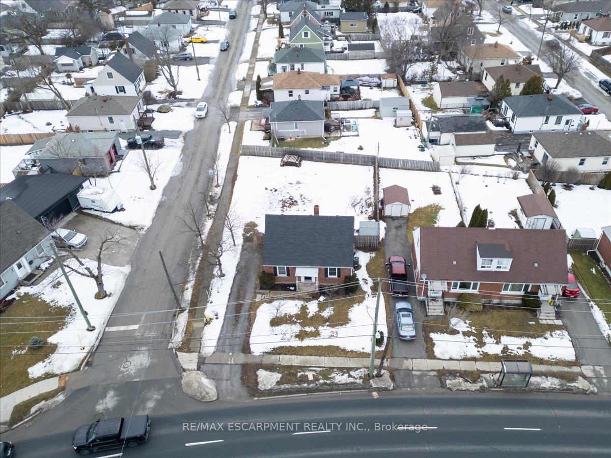Photo 38 of 125 Westchester Crescent, St. Catharines, E. Chester — HOMEH