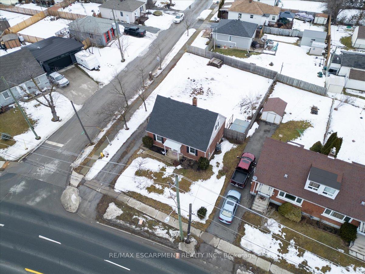 Photo 39 of 125 Westchester Crescent, St. Catharines, E. Chester — HOMEH