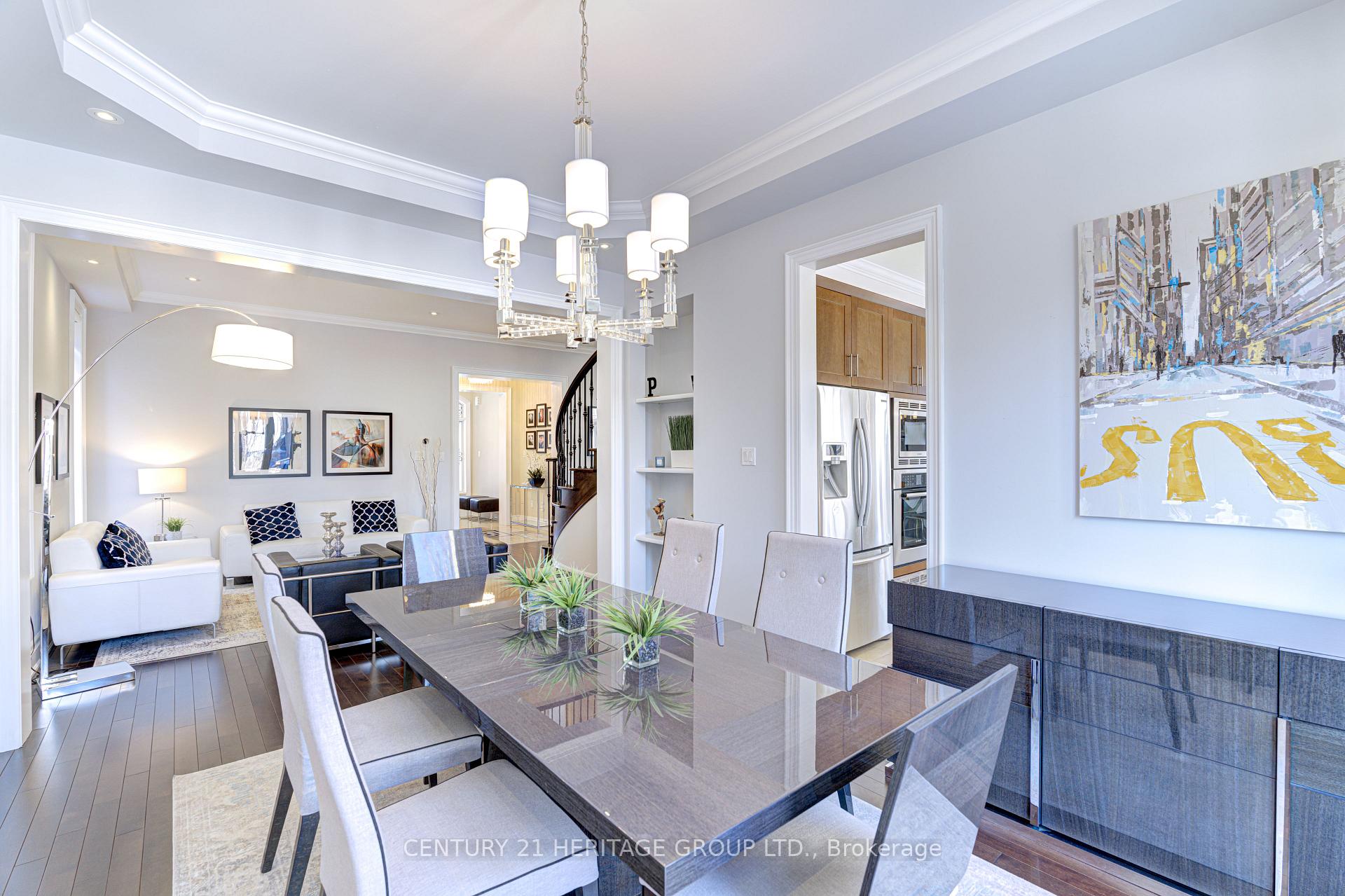 Photo 11 of 8 Chinzan Way, Brampton, Credit Valley — HOMEH