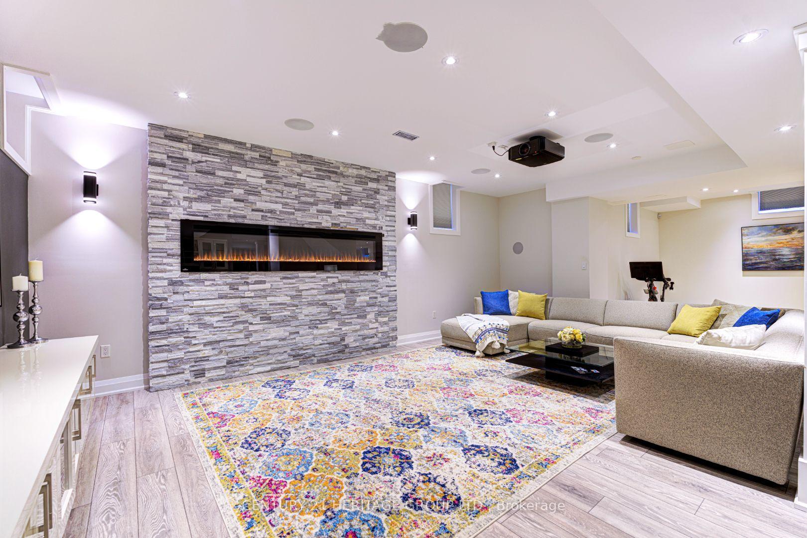 Photo 39 of 8 Chinzan Way, Brampton, Credit Valley — HOMEH