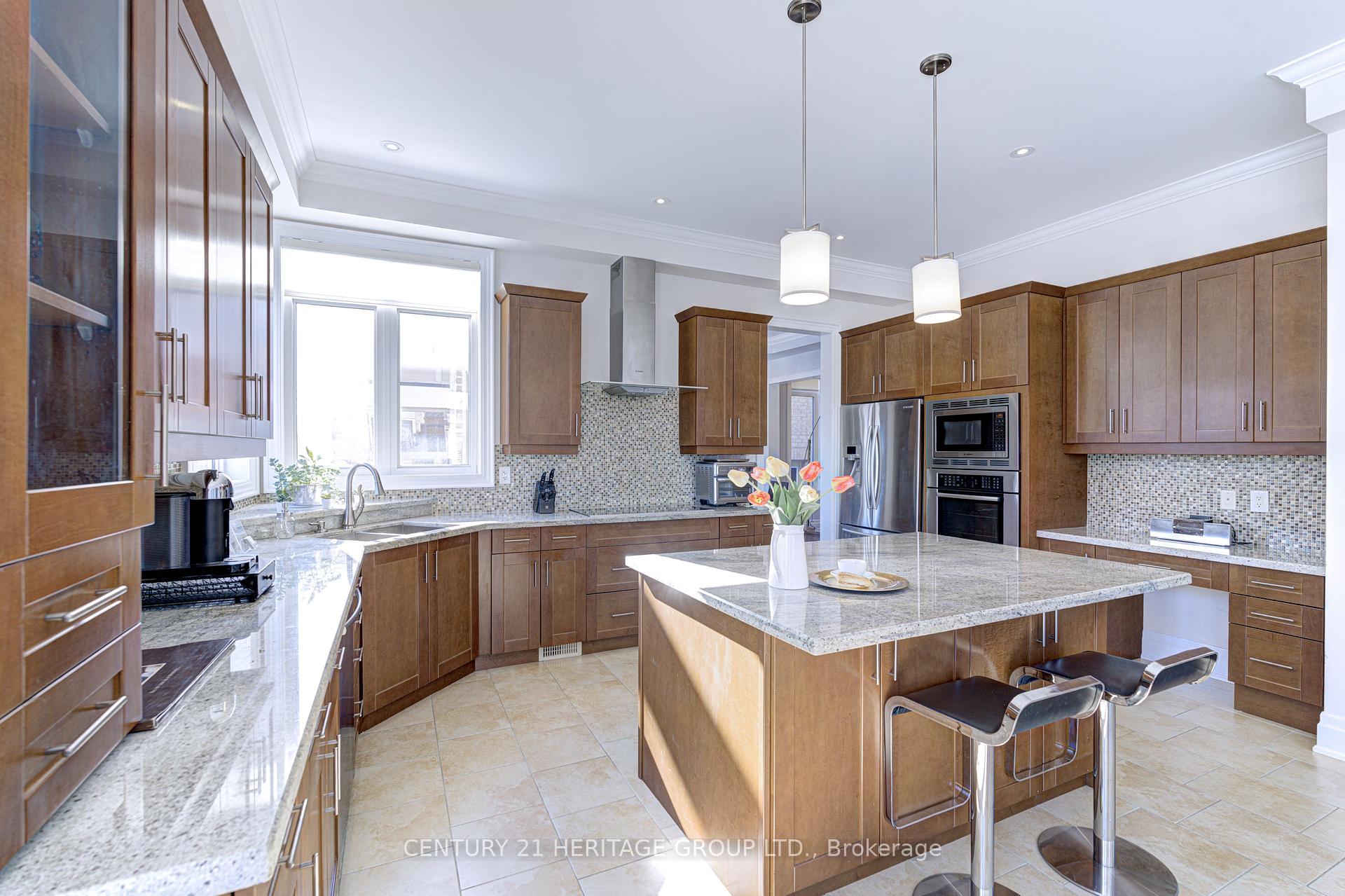 Photo 47 of 8 Chinzan Way, Brampton, Credit Valley — HOMEH