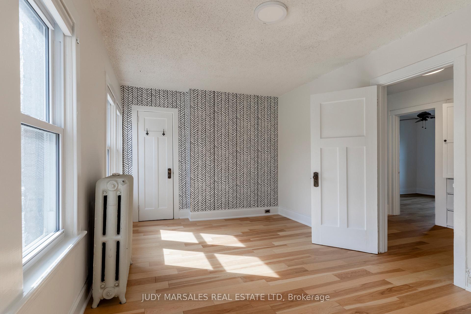 Photo 20 of 182 Herkimer Street, Hamilton, Kirkendall — HOMEH