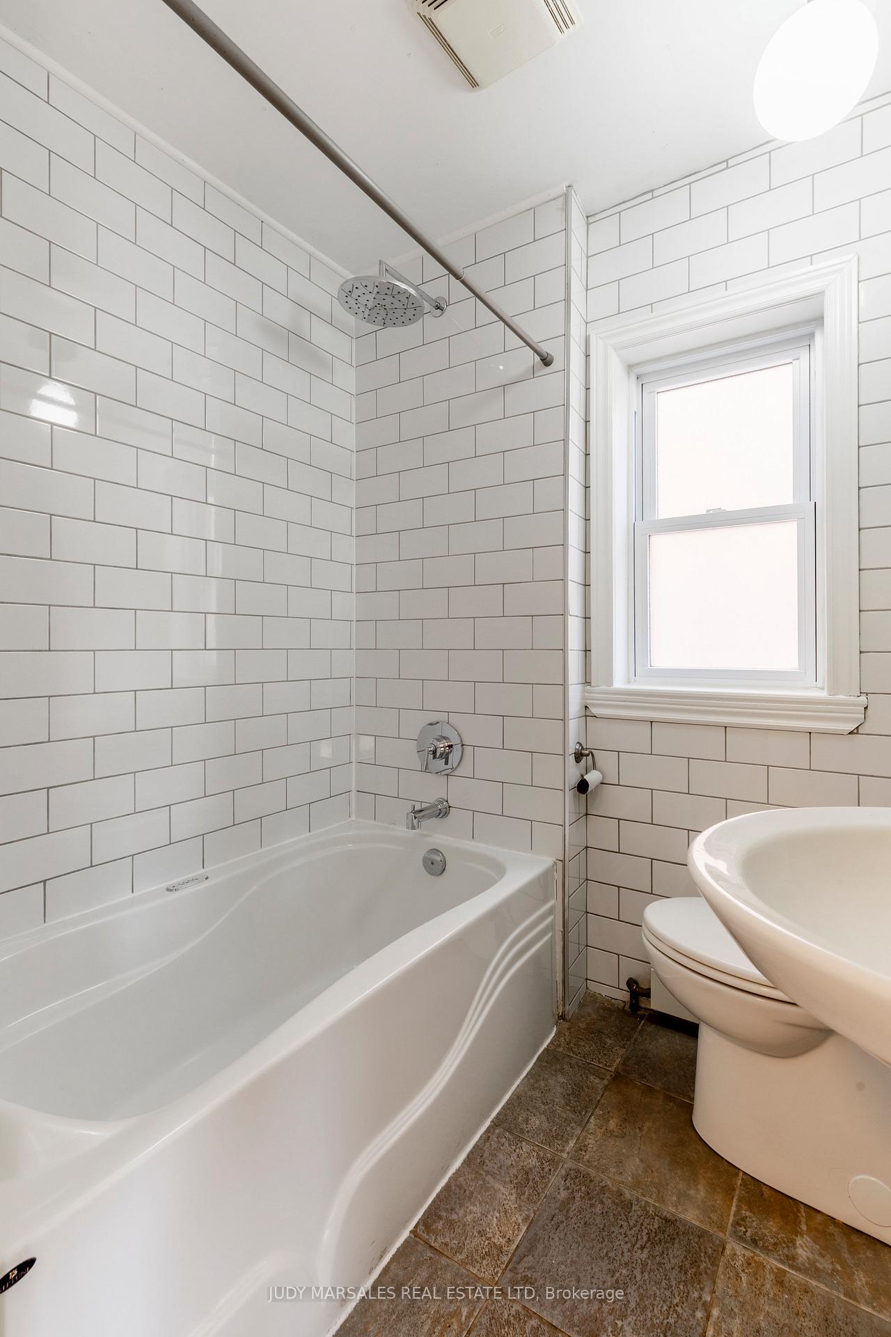 Photo 22 of 182 Herkimer Street, Hamilton, Kirkendall — HOMEH