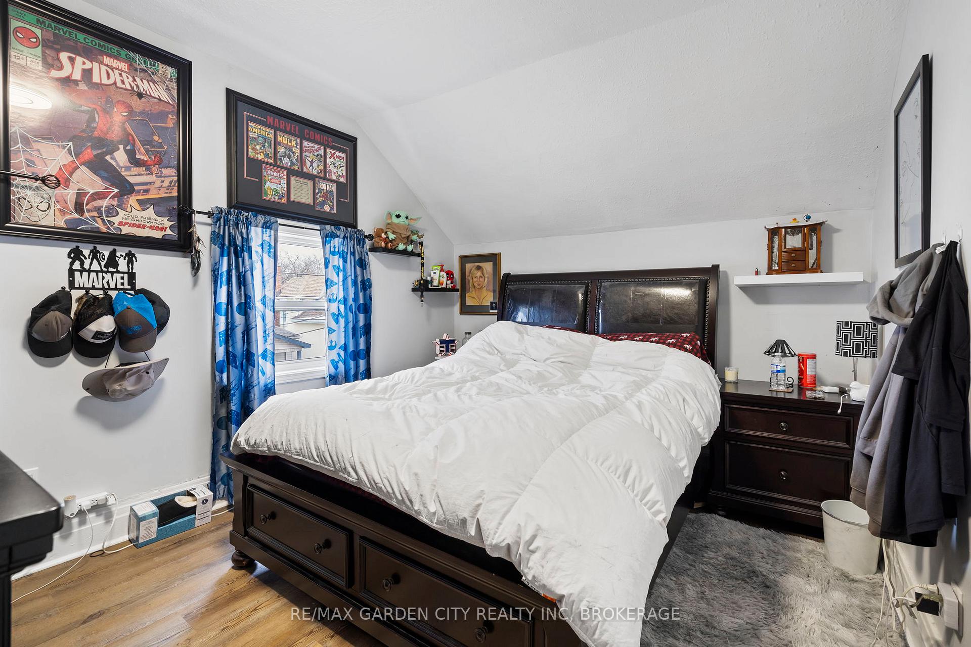 Photo 7 of 27 Vine Street S, St. Catharines, E. Chester — HOMEH
