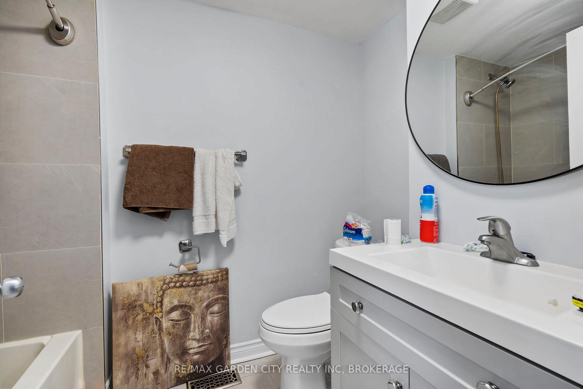 Photo 15 of 27 Vine Street S, St. Catharines, E. Chester — HOMEH