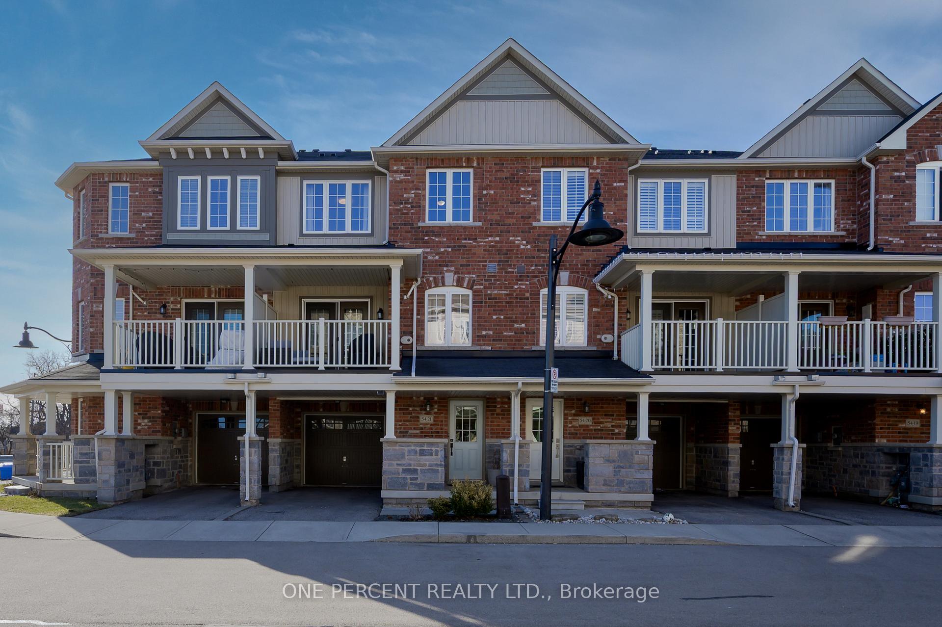 Front of Unit 21, 54 Nisbet Boulevard