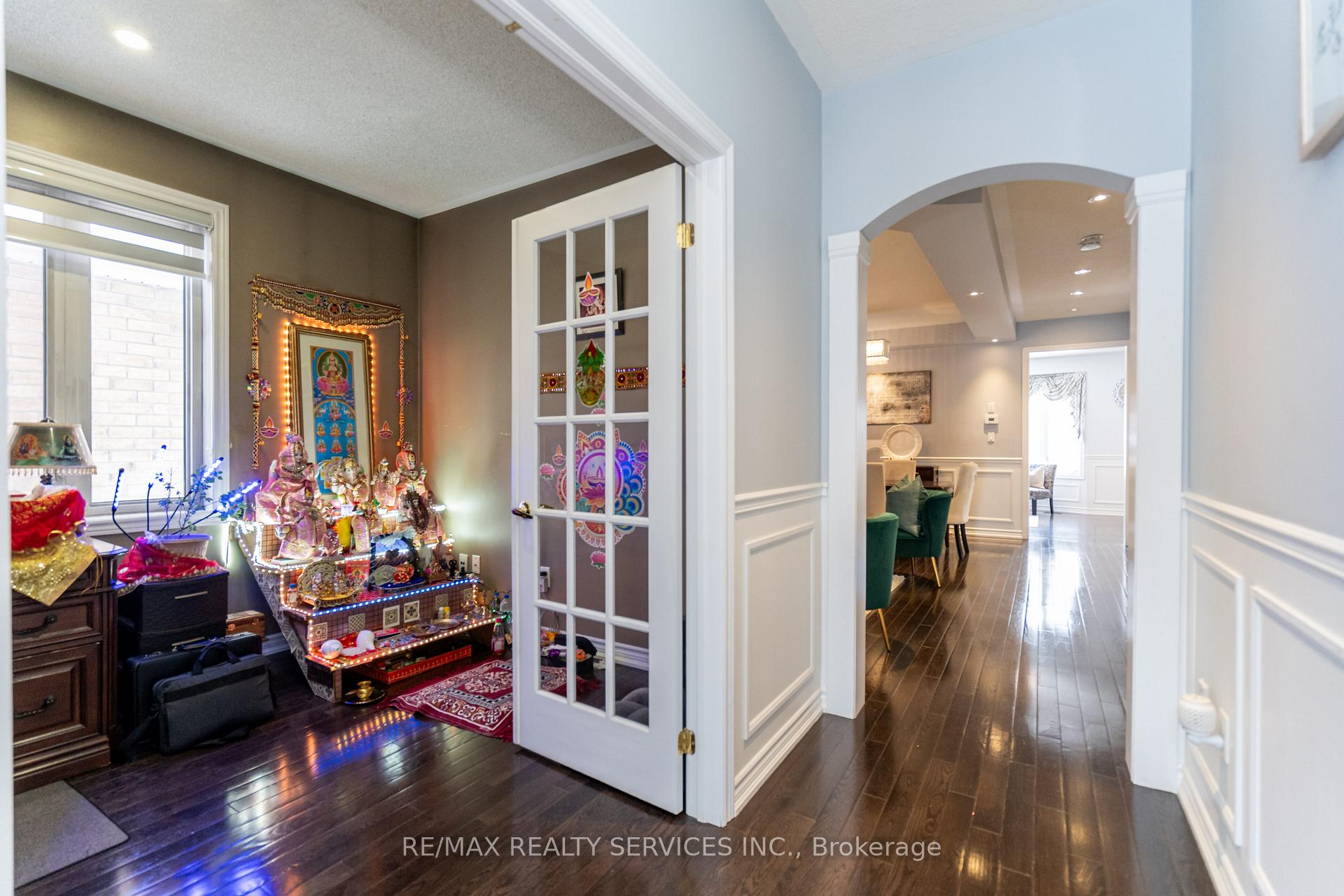 Photo 8 of 35 Cirillo Street, Brampton, Credit Valley — HOMEH